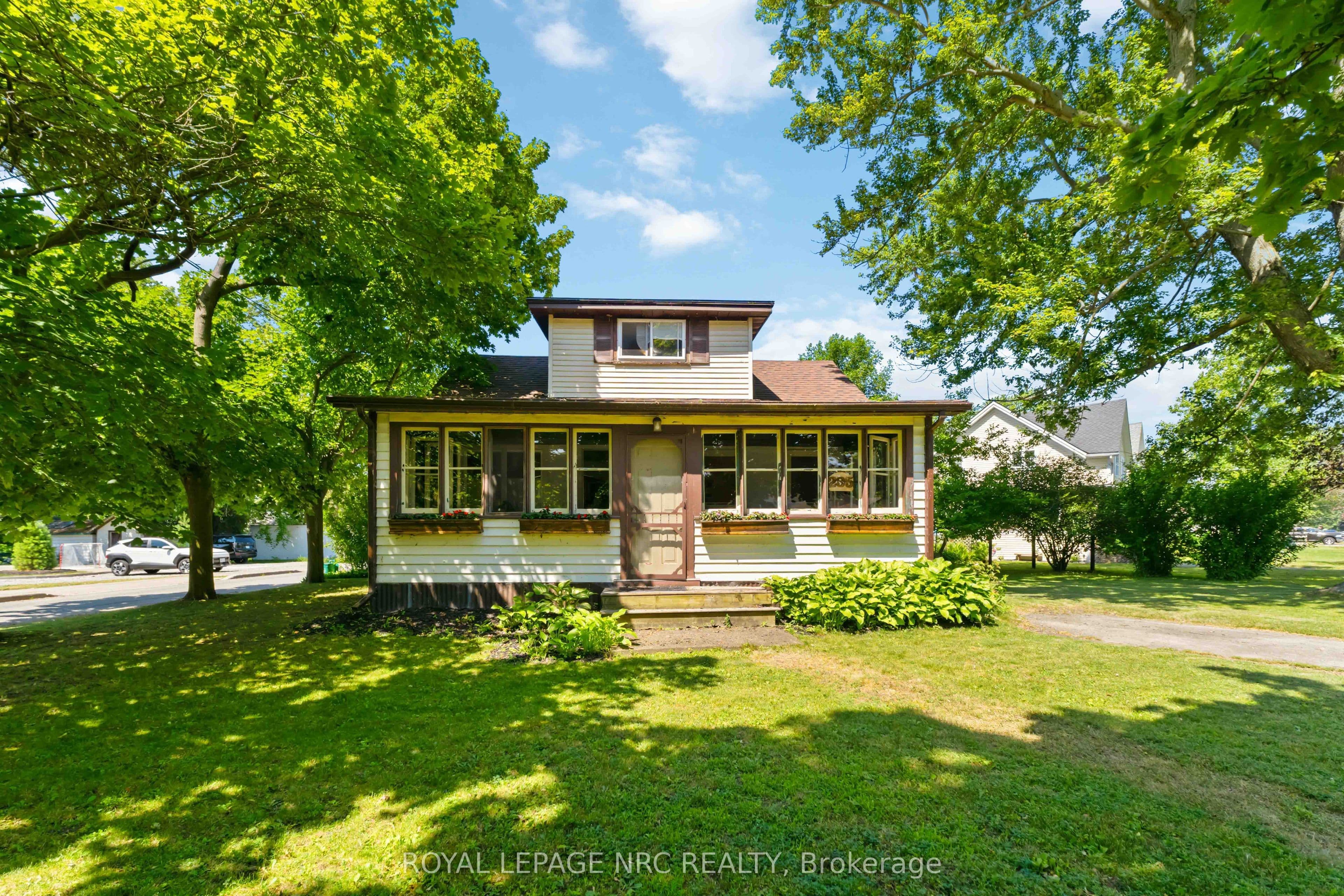 295 Leask Avenue photo 1