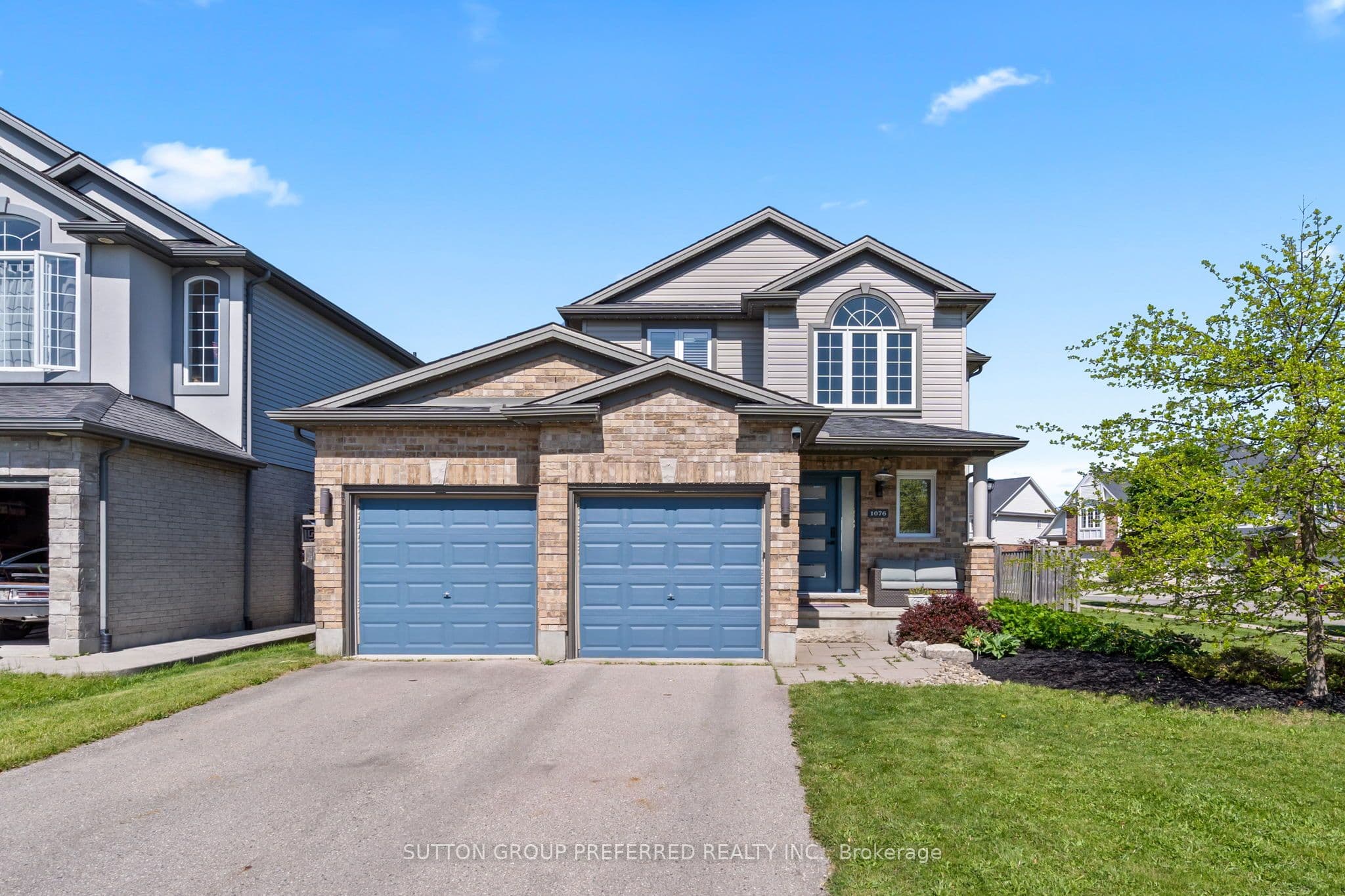 1076 Silverfox Drive photo 1