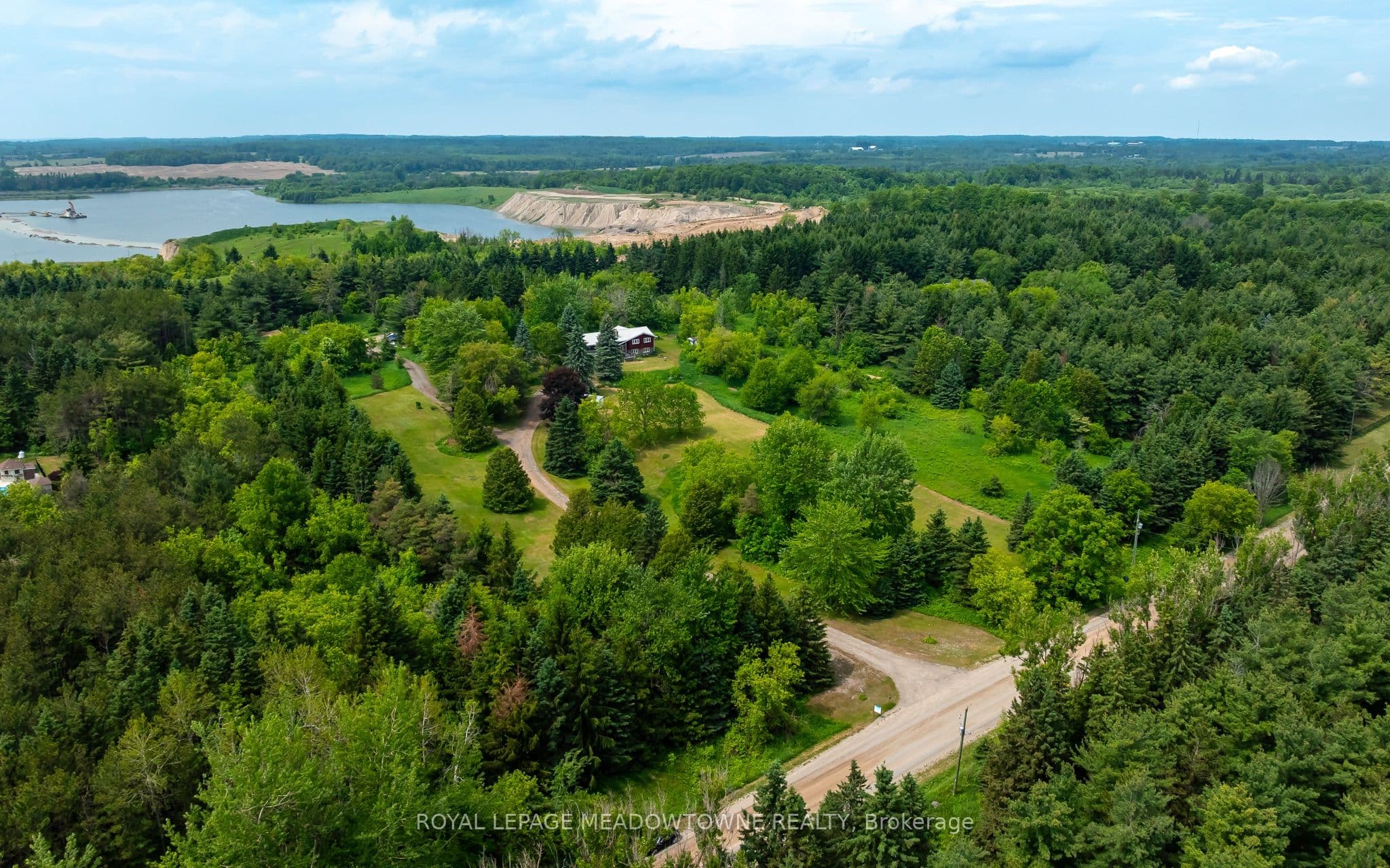 3574 Escarpment Side Road photo 1