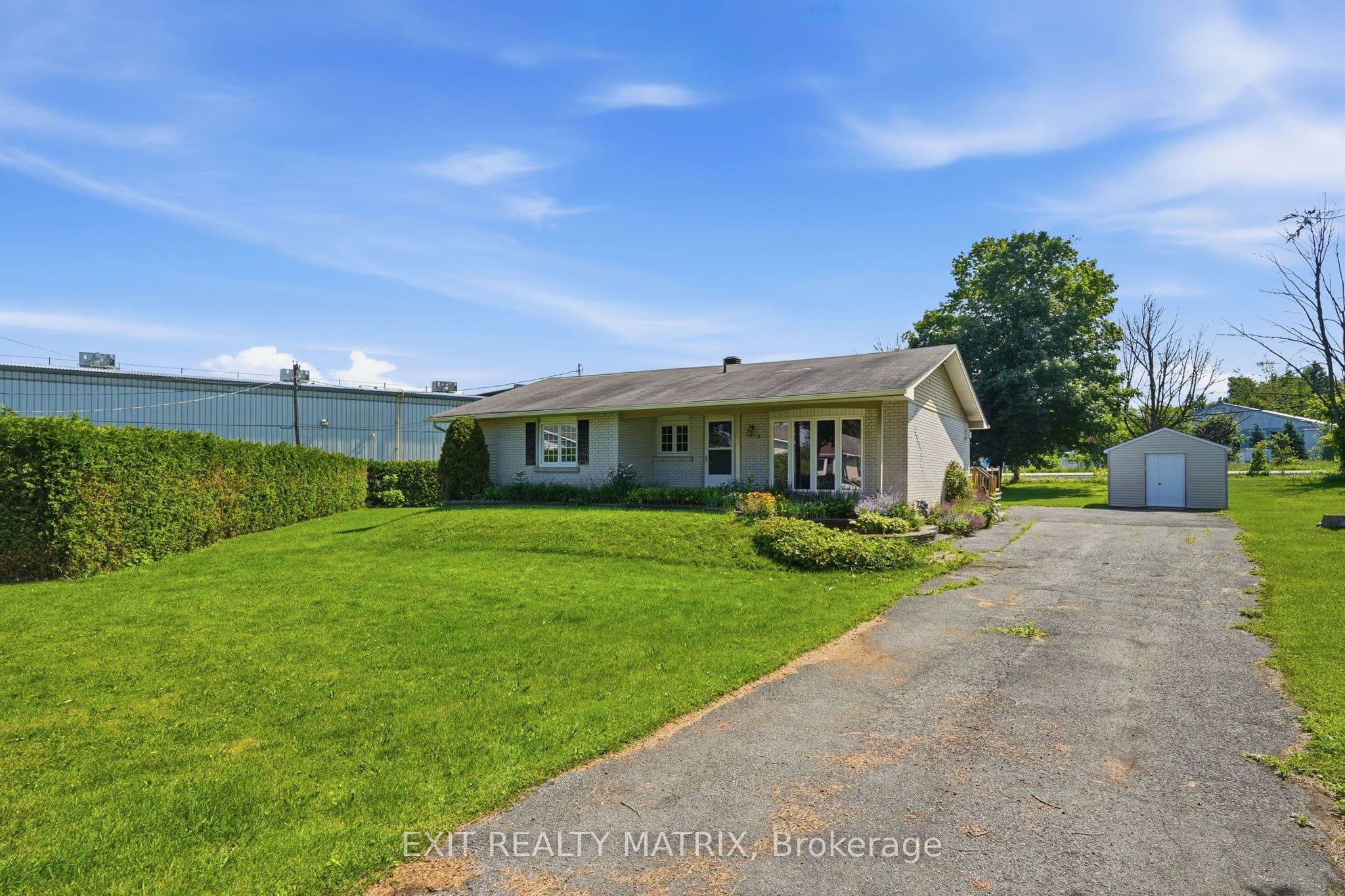 3 Hillview Circle photo 1
