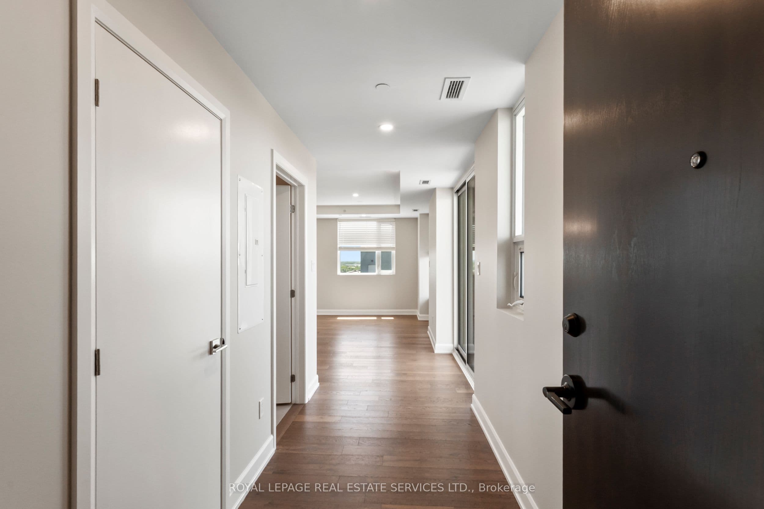 Unit 610 195 Hunter Street photo 1