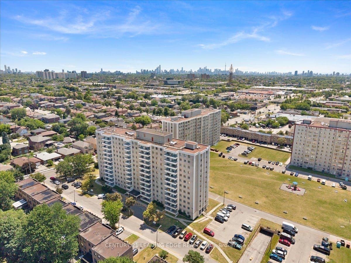 Unit 1208 200 Lotherton Pathway photo 1