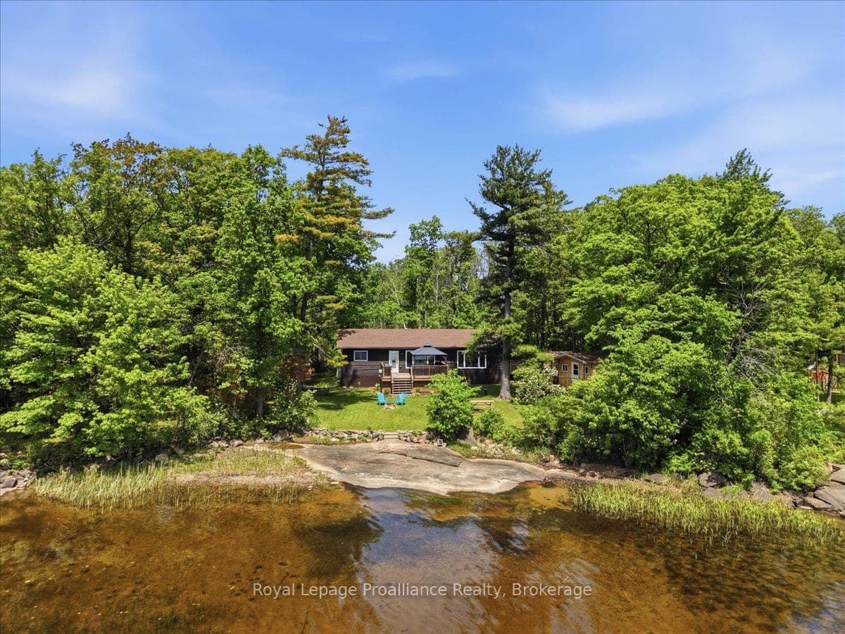 304 Lakeview Lane photo 1