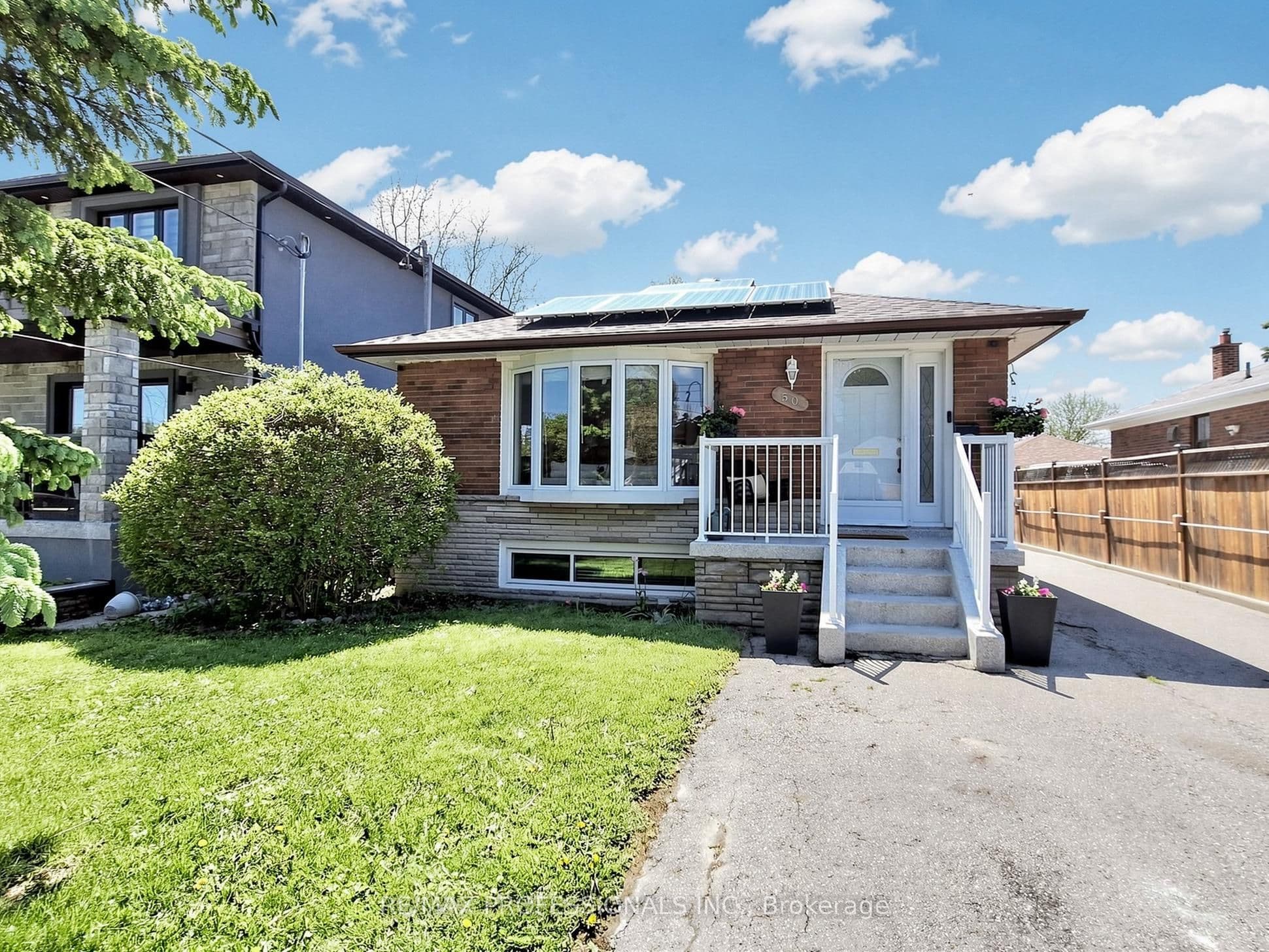 50 Elinor Avenue photo 1
