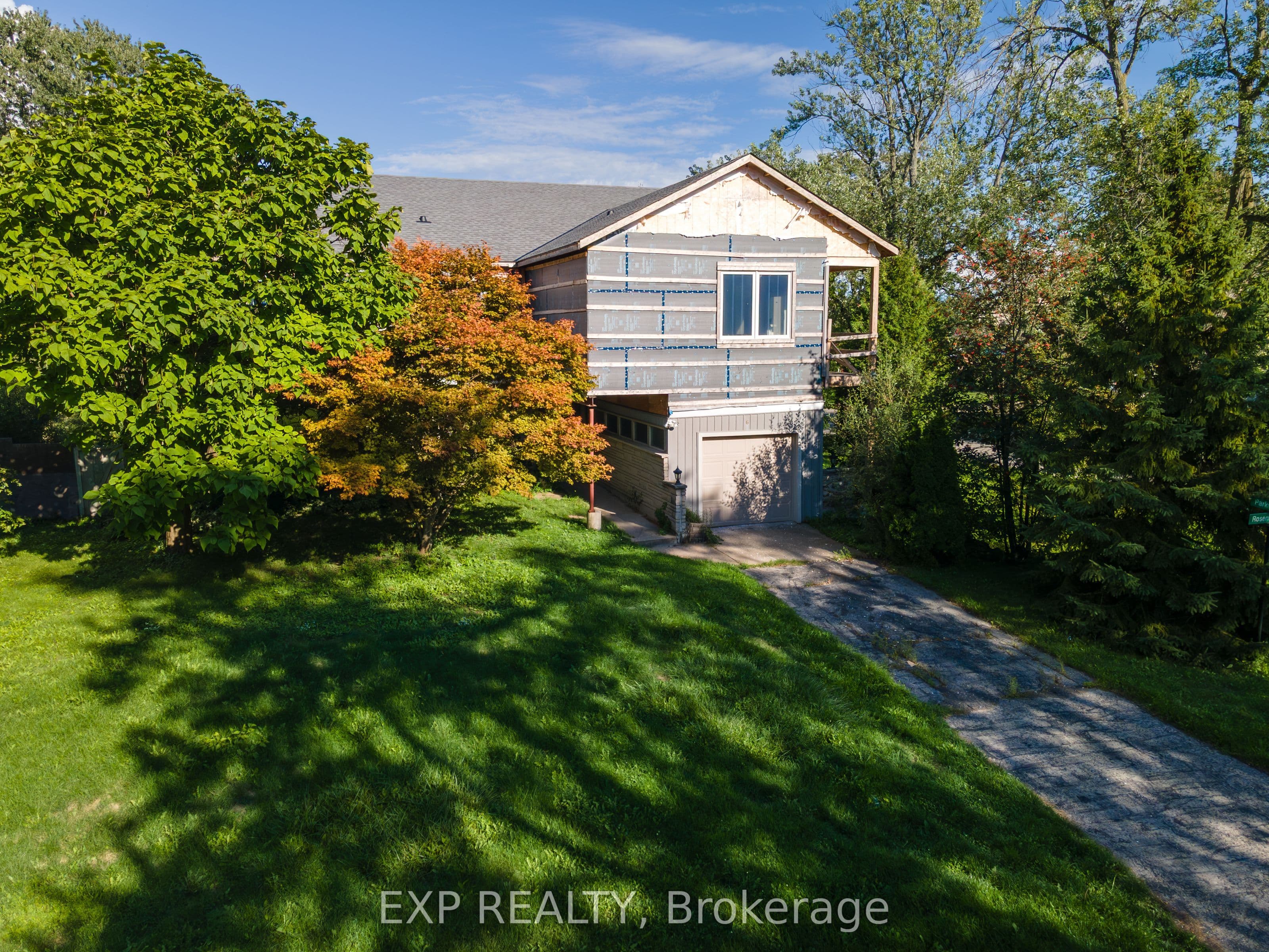 6 Rosemount Drive photo 1