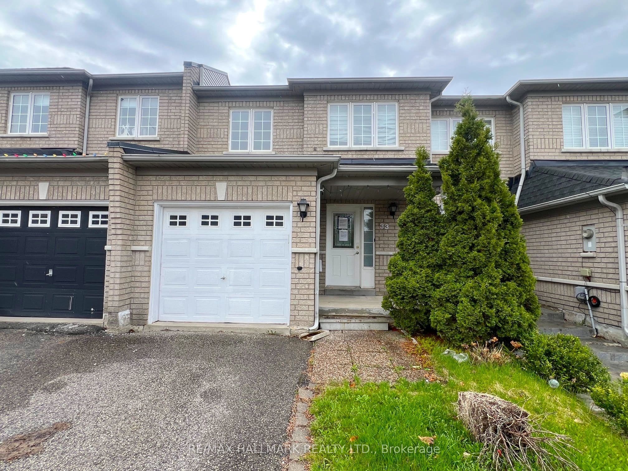33 Lodgeway Drive photo 1