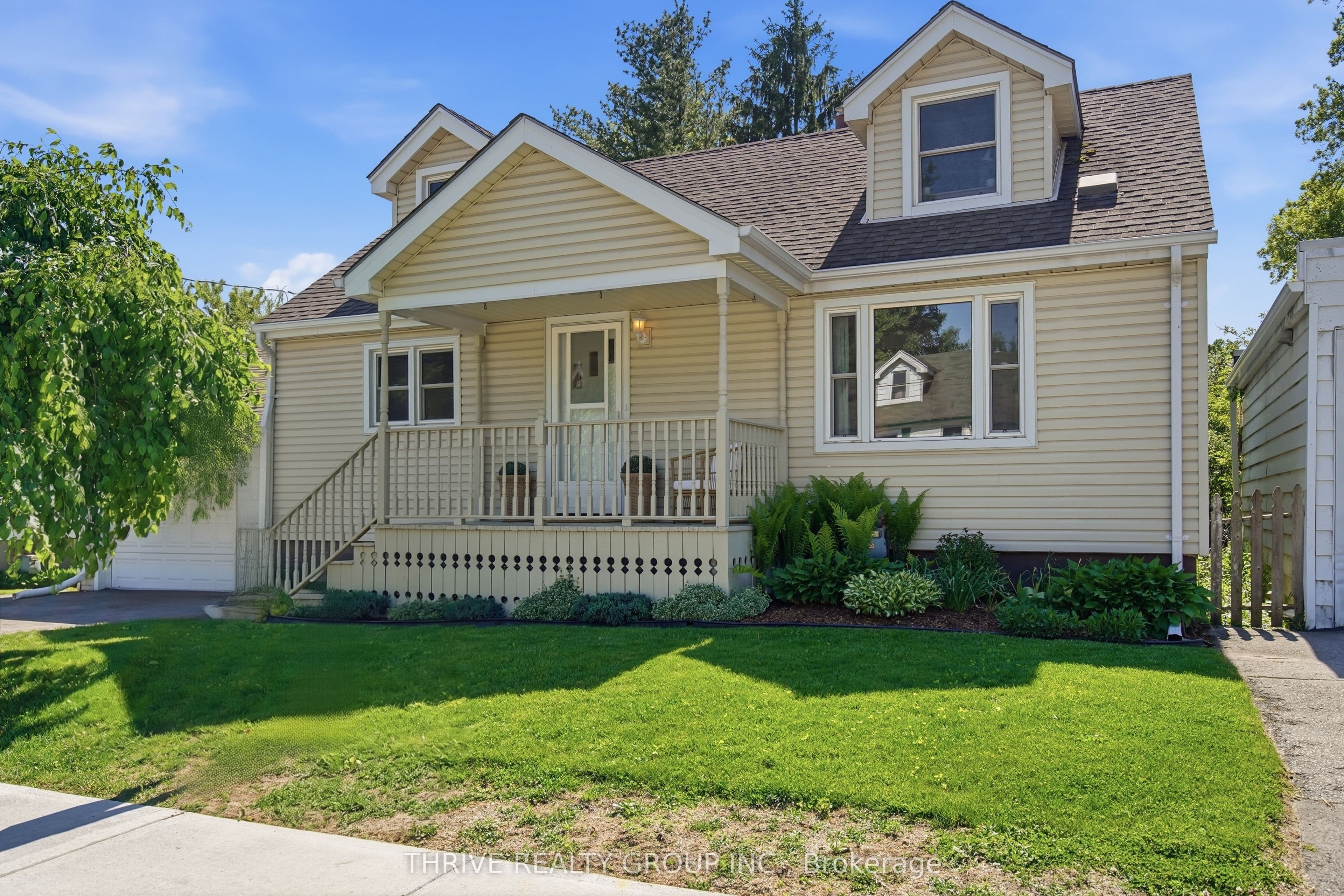 110 Foster Avenue photo 1