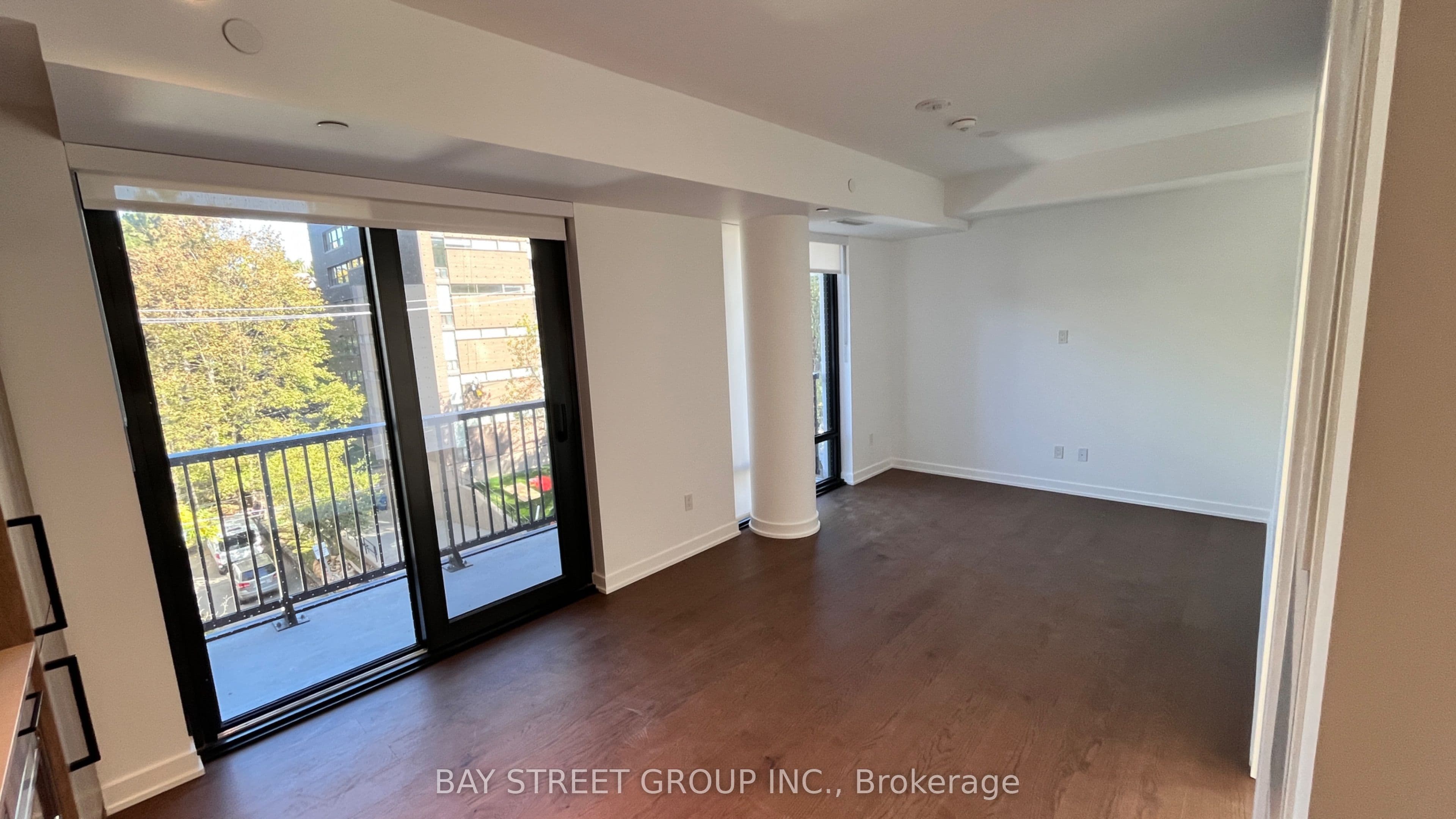 Unit 627 91 Montclair Avenue photo 1