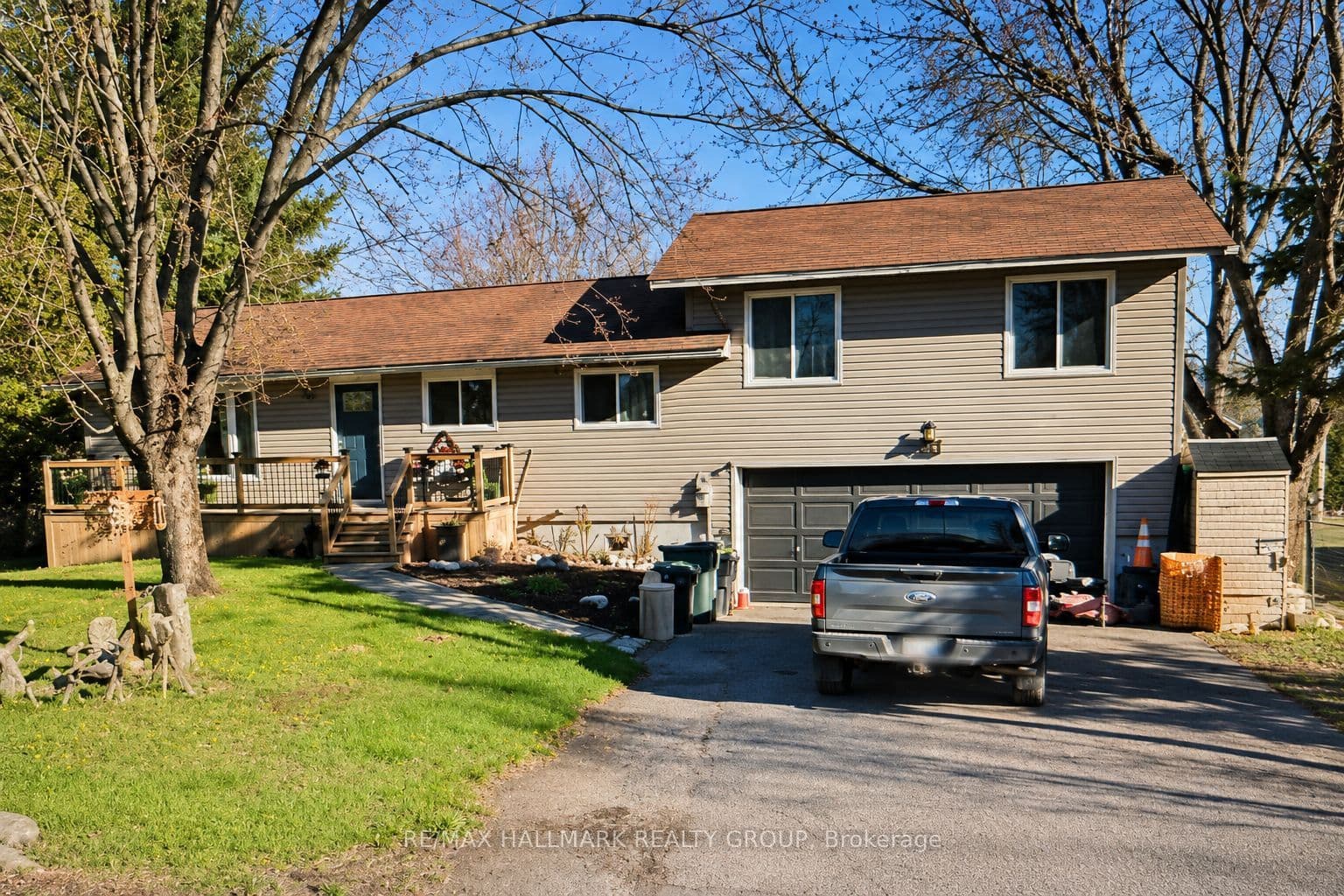 244 Kedey Street photo 1