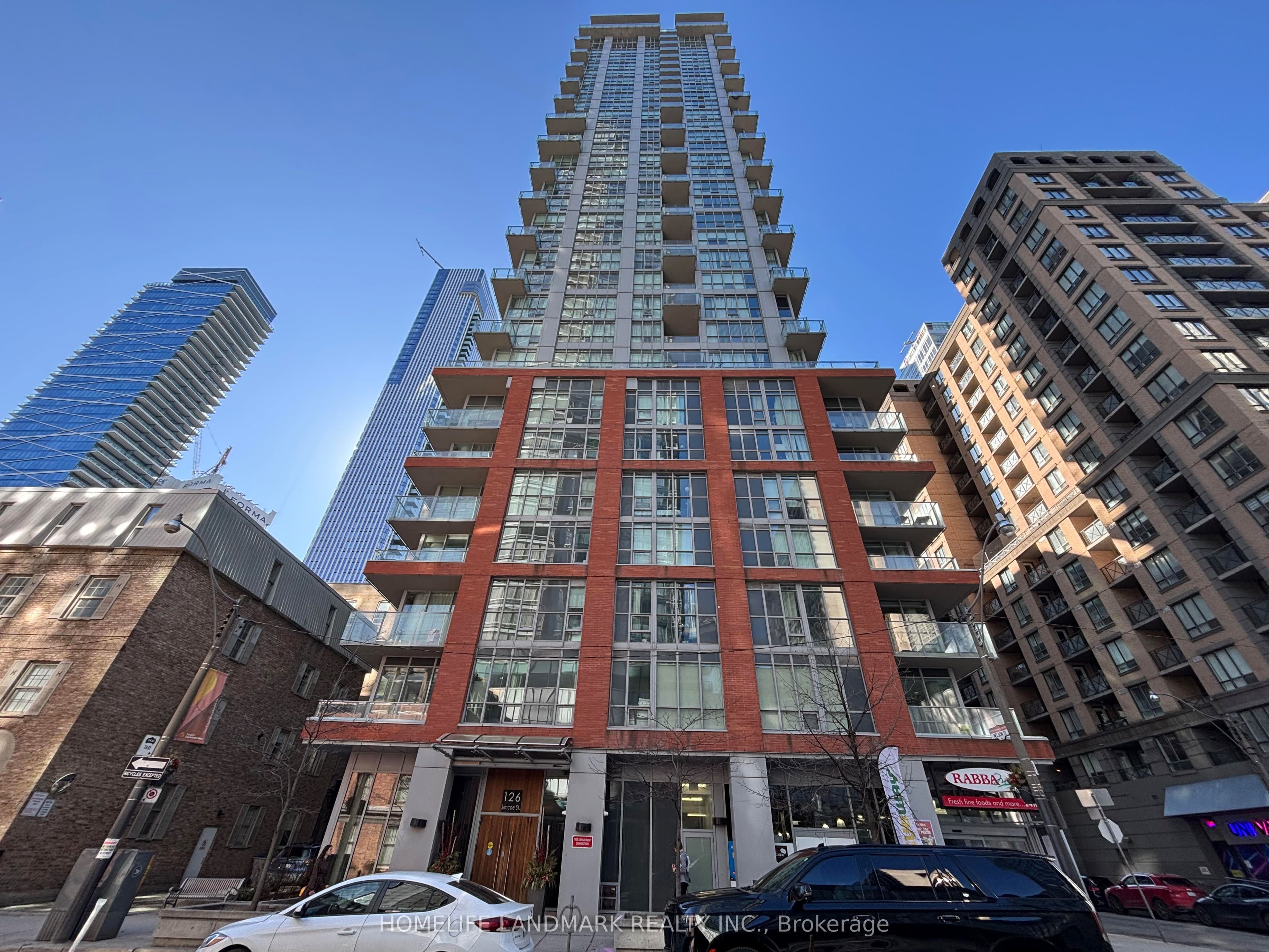 Unit 2206 126 Simcoe Street photo 1
