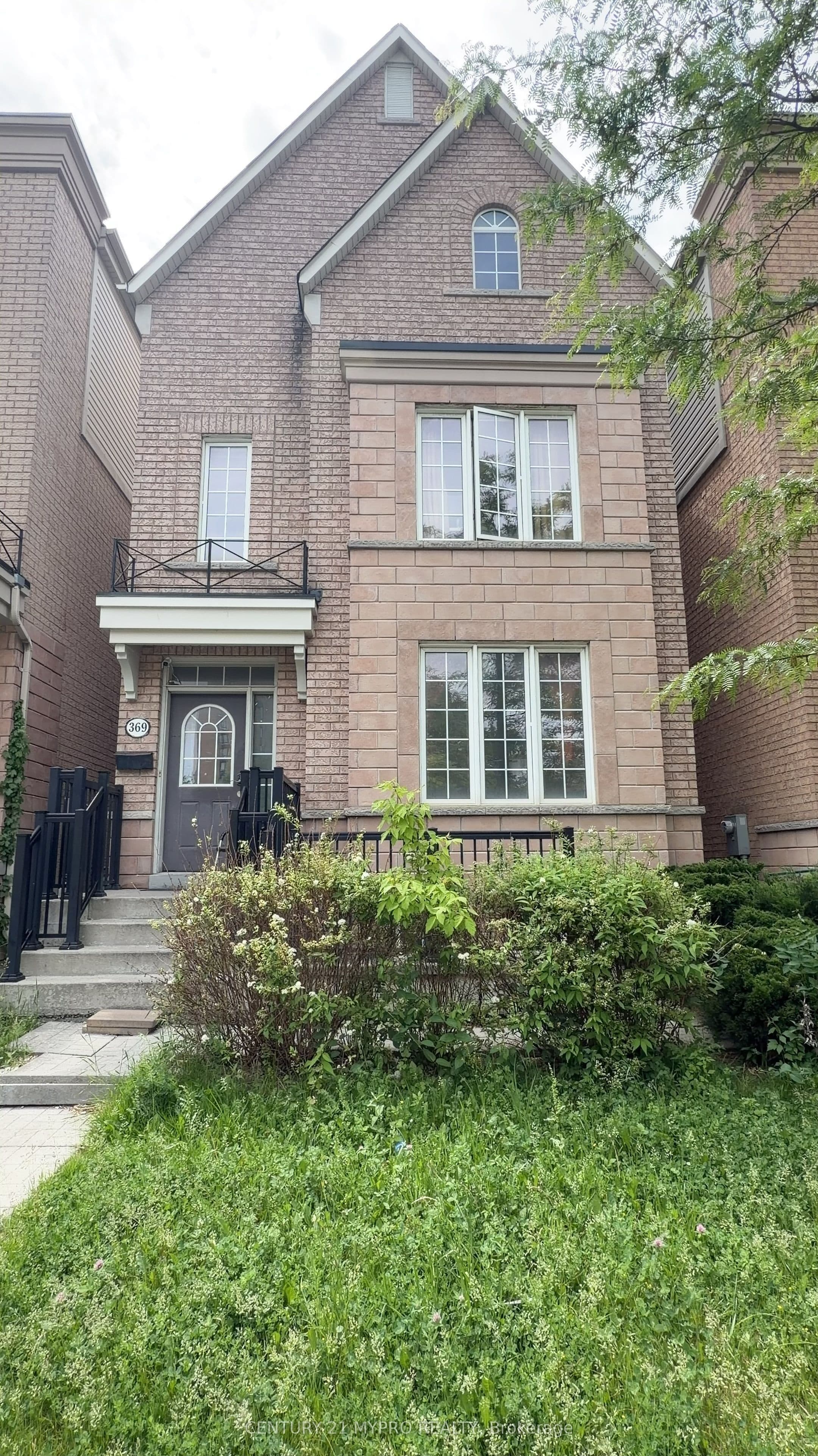 369 Assiniboine Road photo 1
