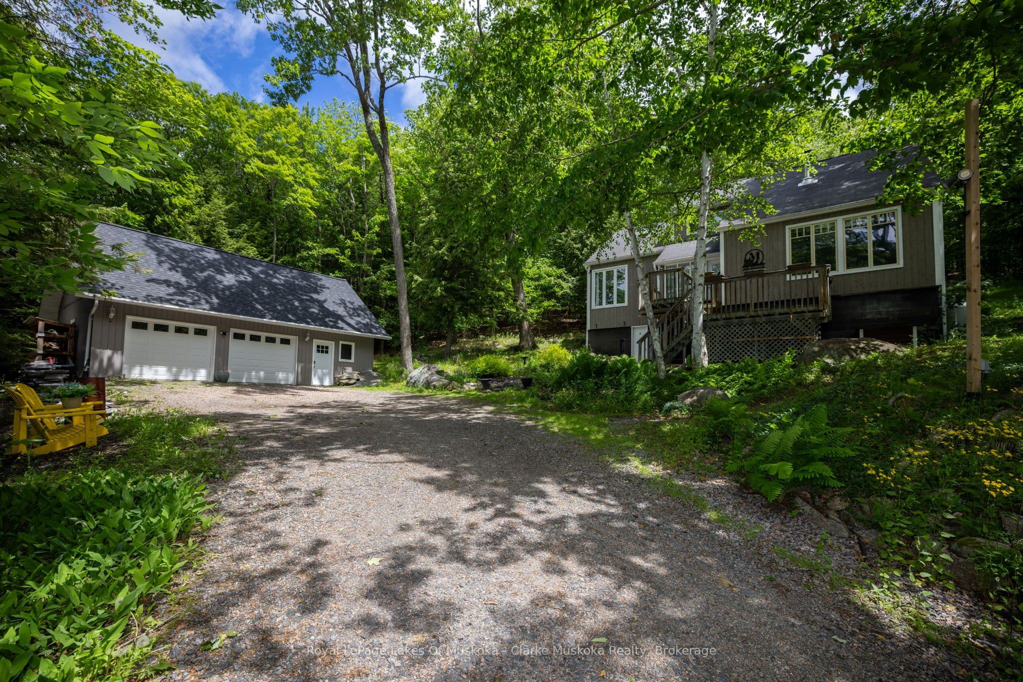 1037 Foreman Road photo 1