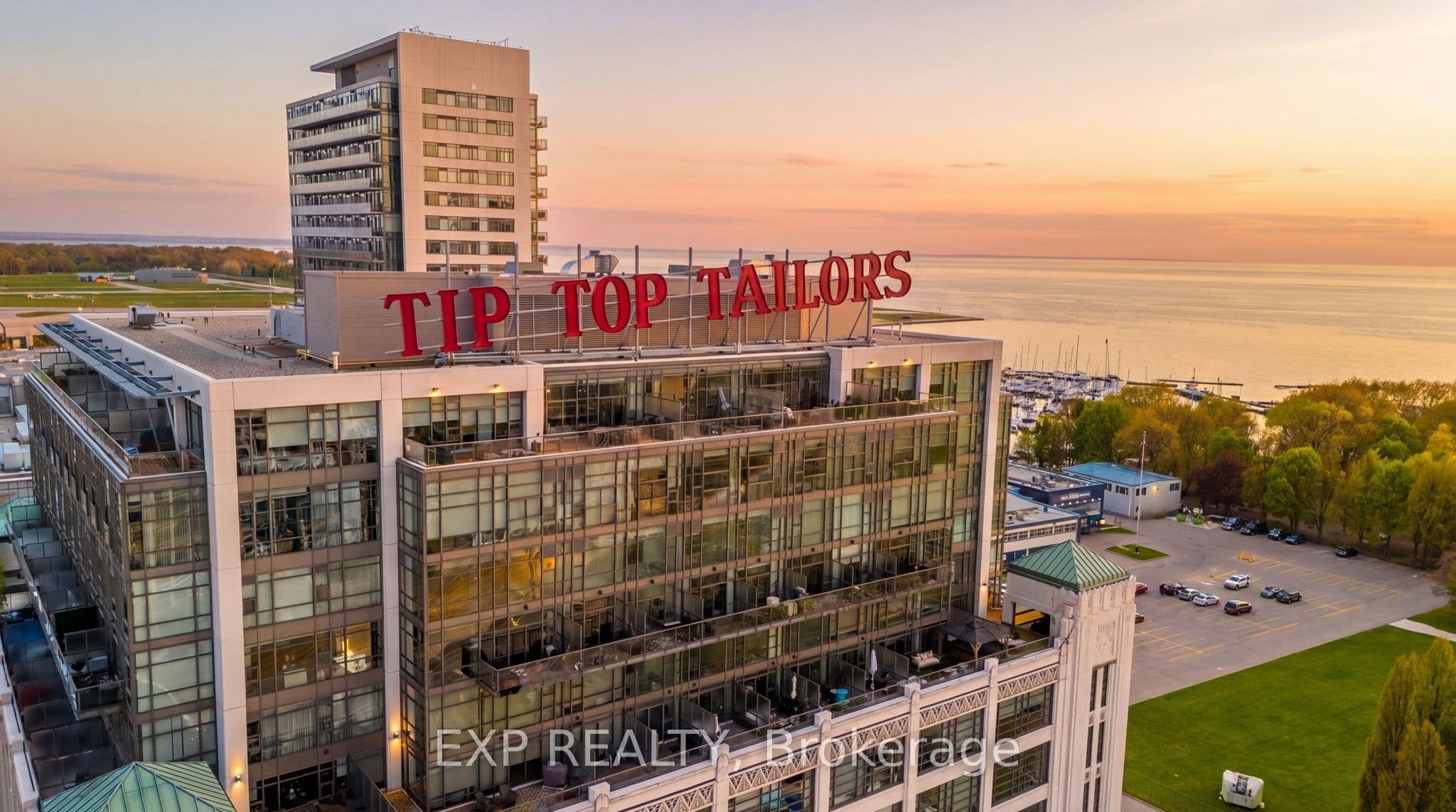Unit 301 637 Lake Shore Boulevard photo 1