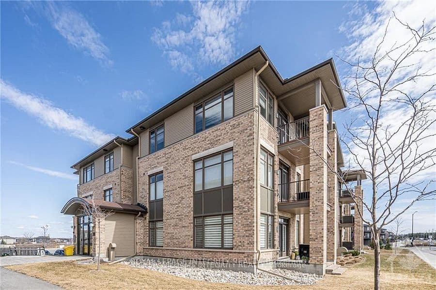 Unit 104 310 Jatoba Private photo 1