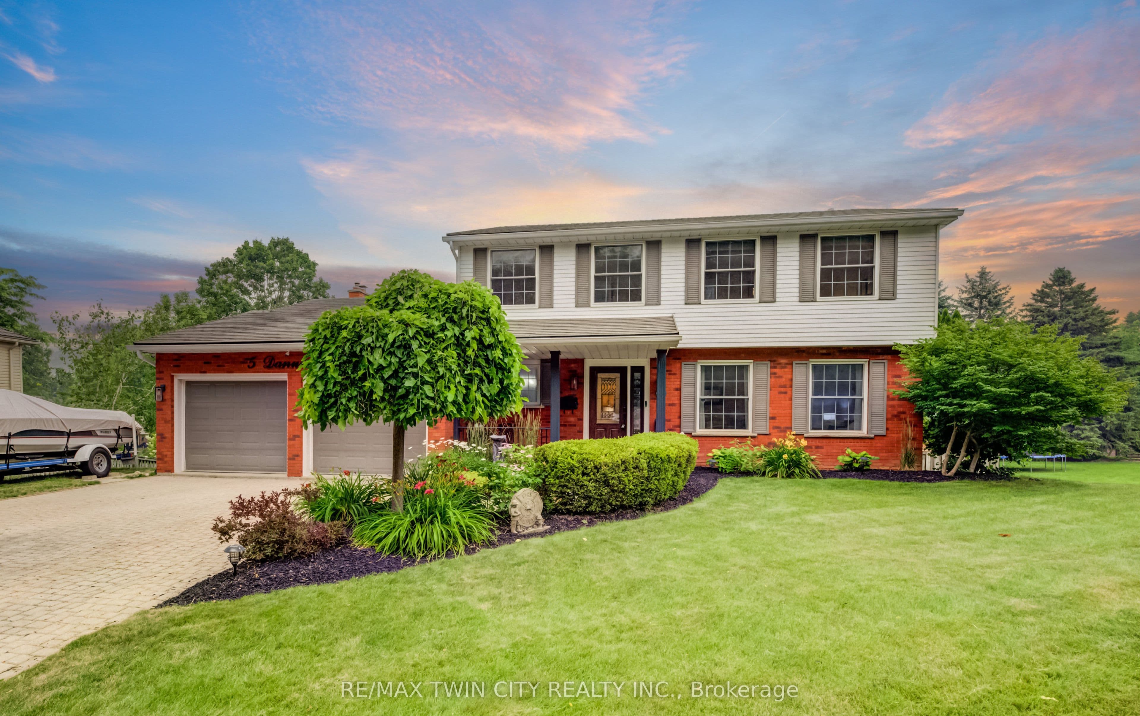 5 Danube Drive photo 1