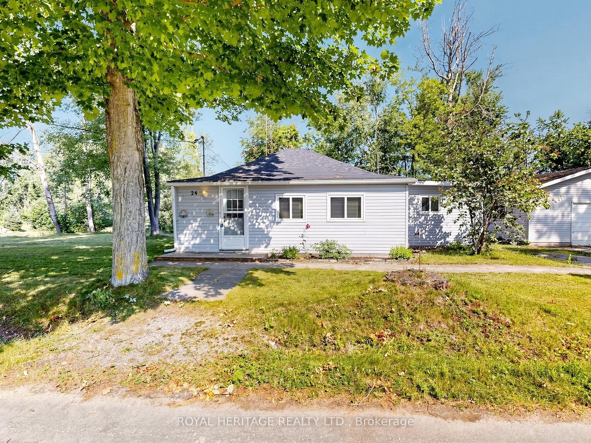 24 Ridge Avenue photo 1