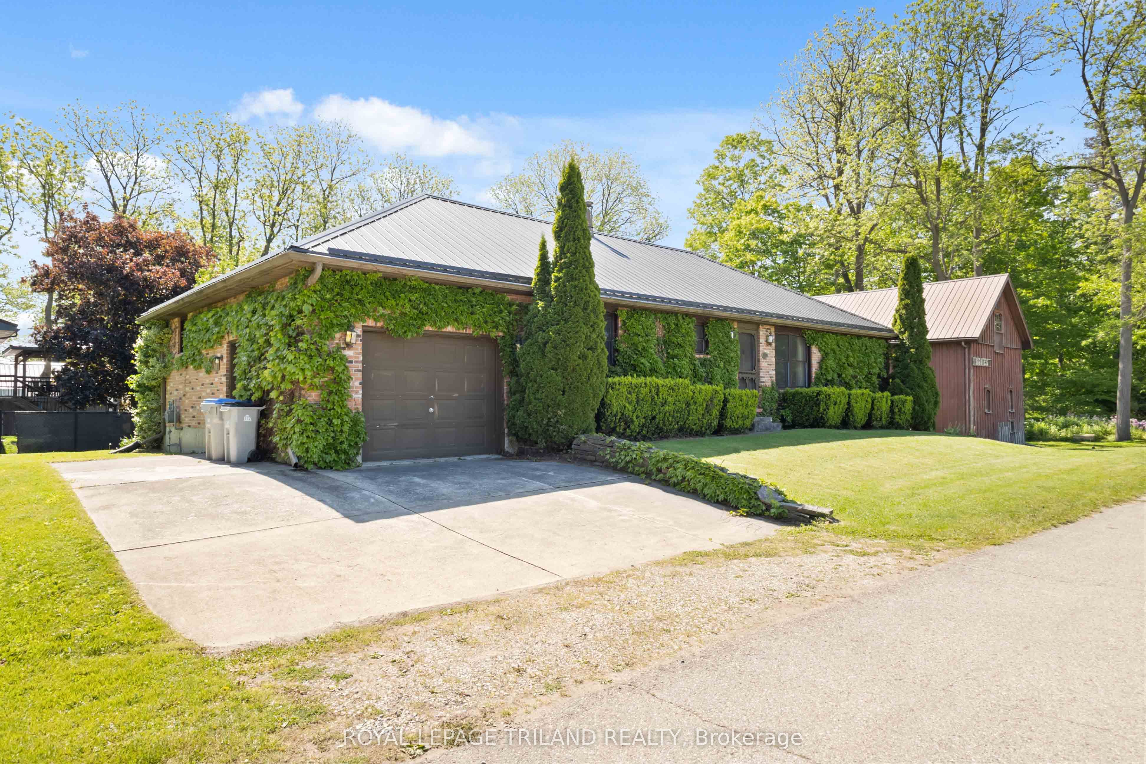 271 Anna Street photo 1