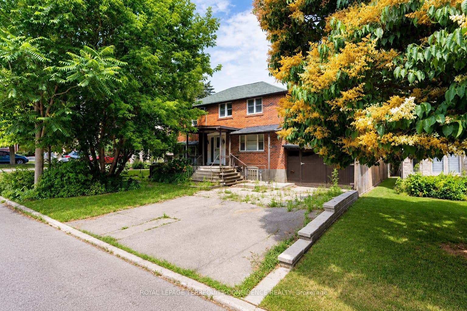 66 Burndale Avenue photo 1