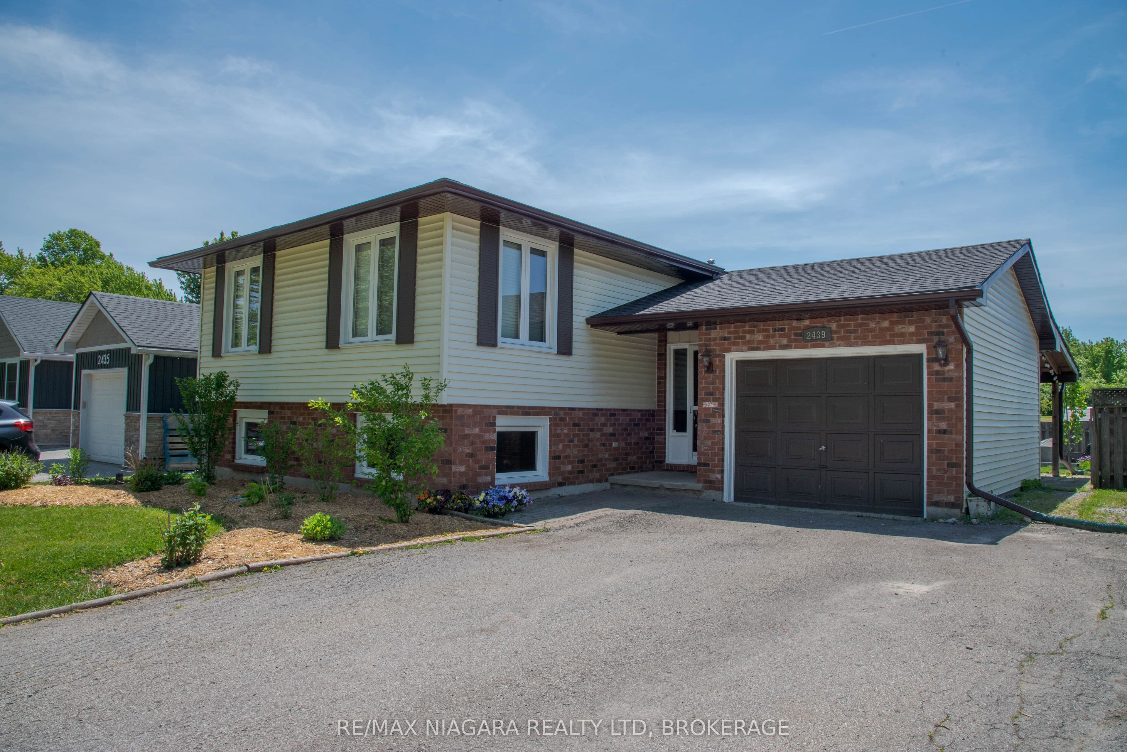 2439 CORAL Avenue photo 1