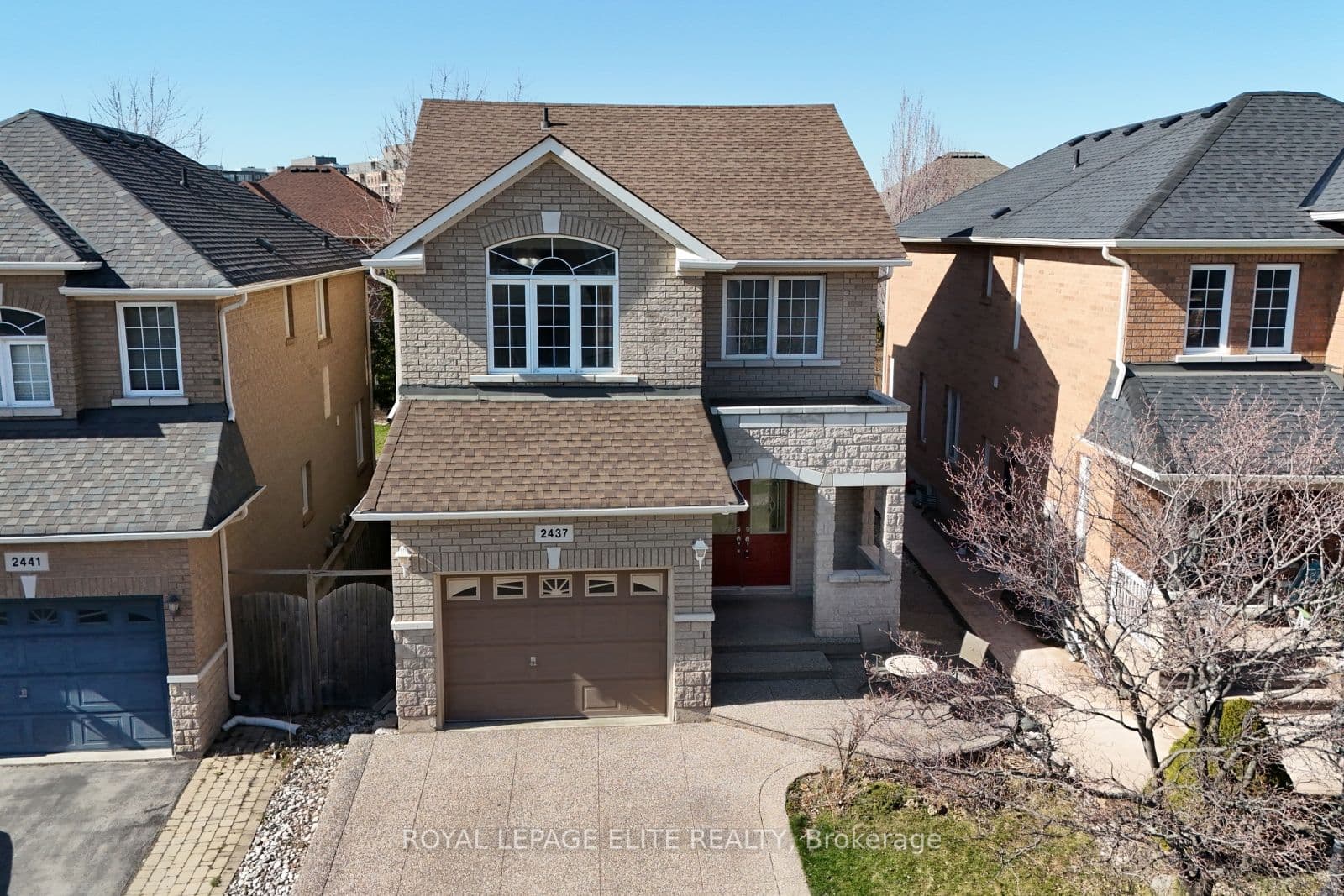 2437 Hilda Drive photo 1