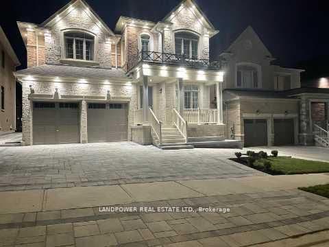 20 Tesla Crescent photo 1