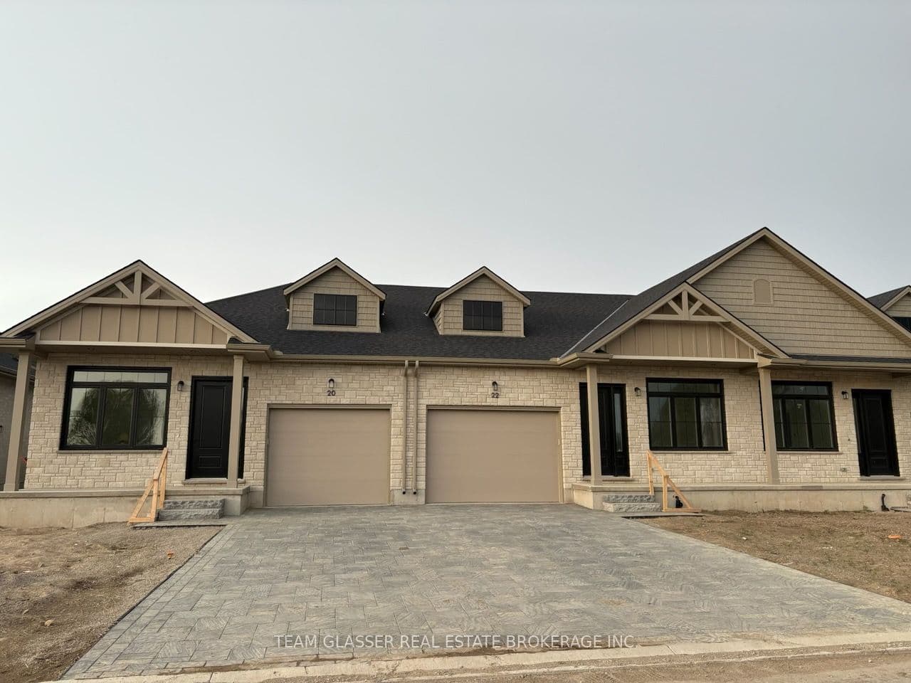 22 Dearing Drive photo 1