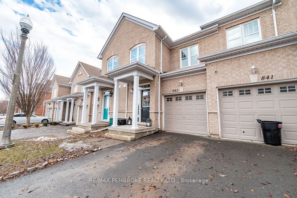 843 Newmarket Lane photo 1