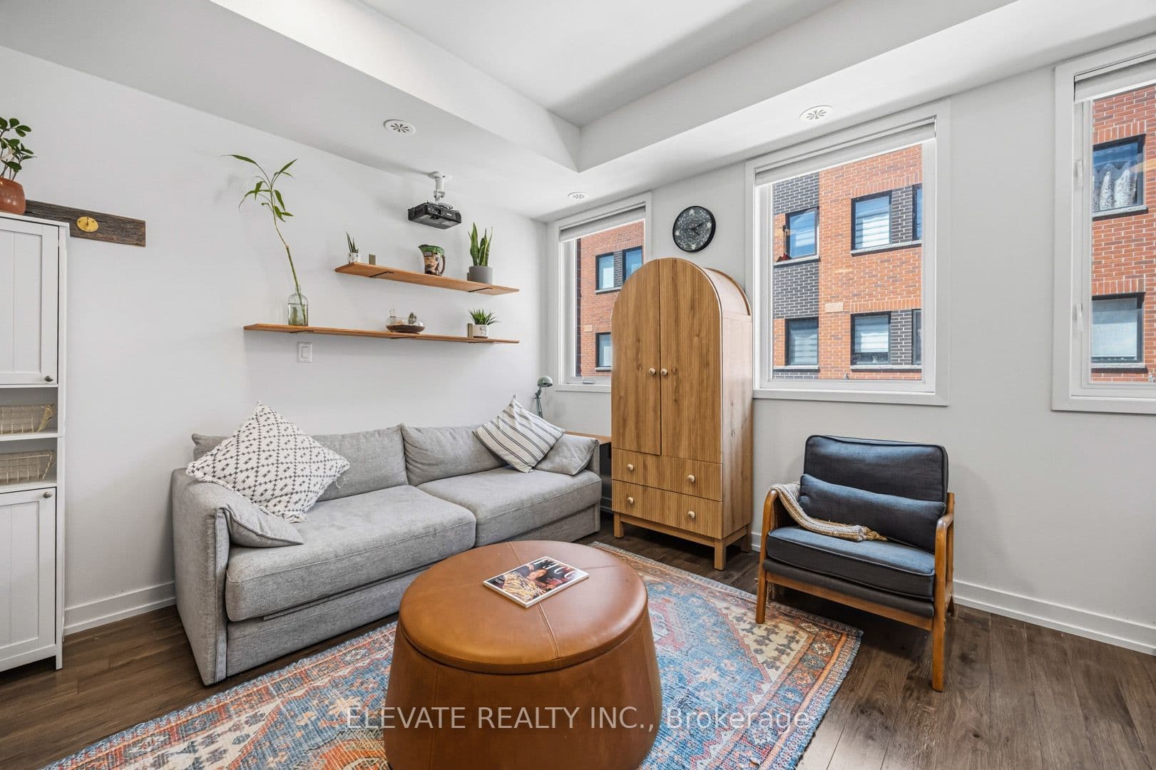 Unit 43 869 Wilson Avenue photo 1