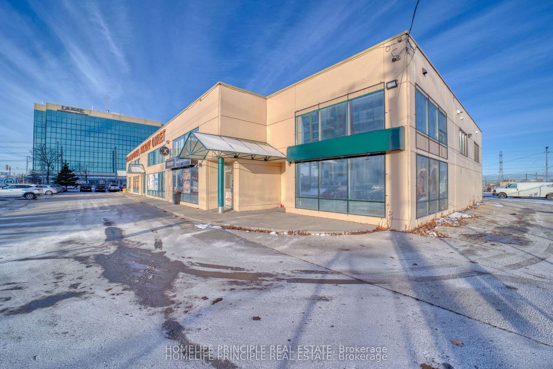 Unit 1 1270 Finch Avenue photo 1