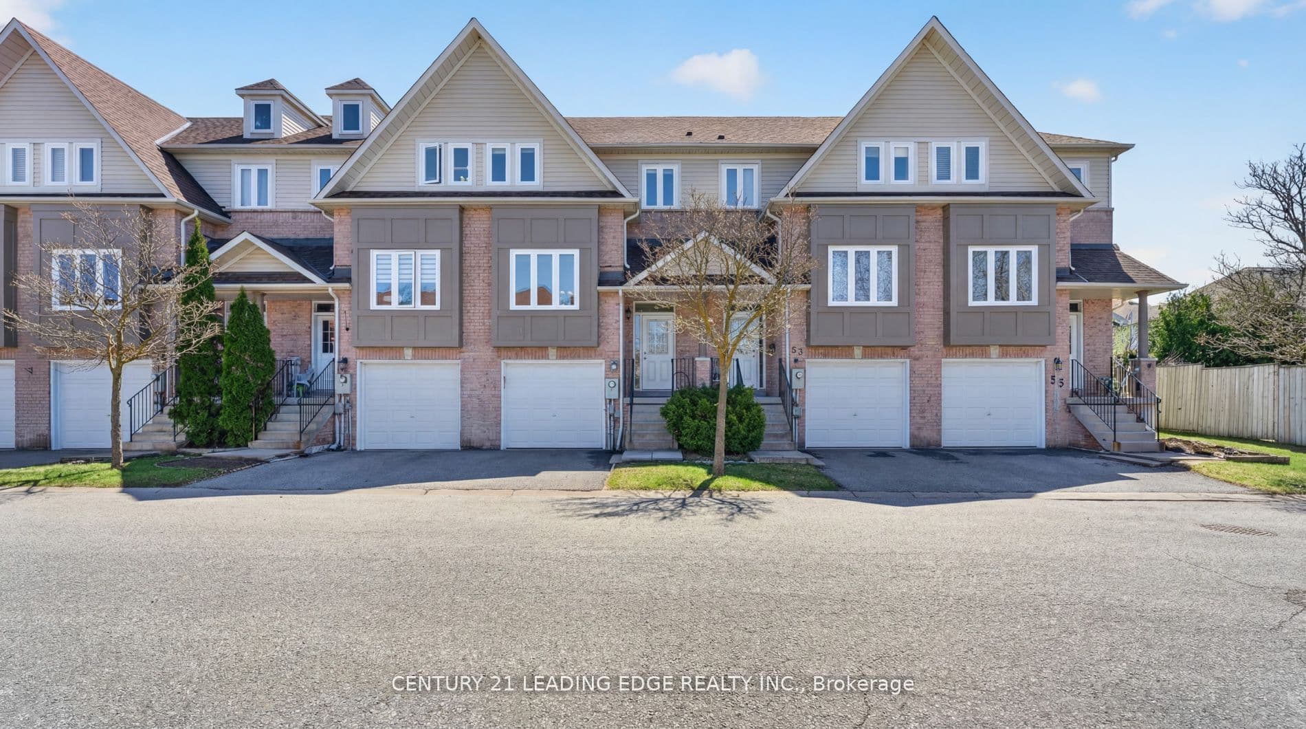 51 Alexis Way photo 1