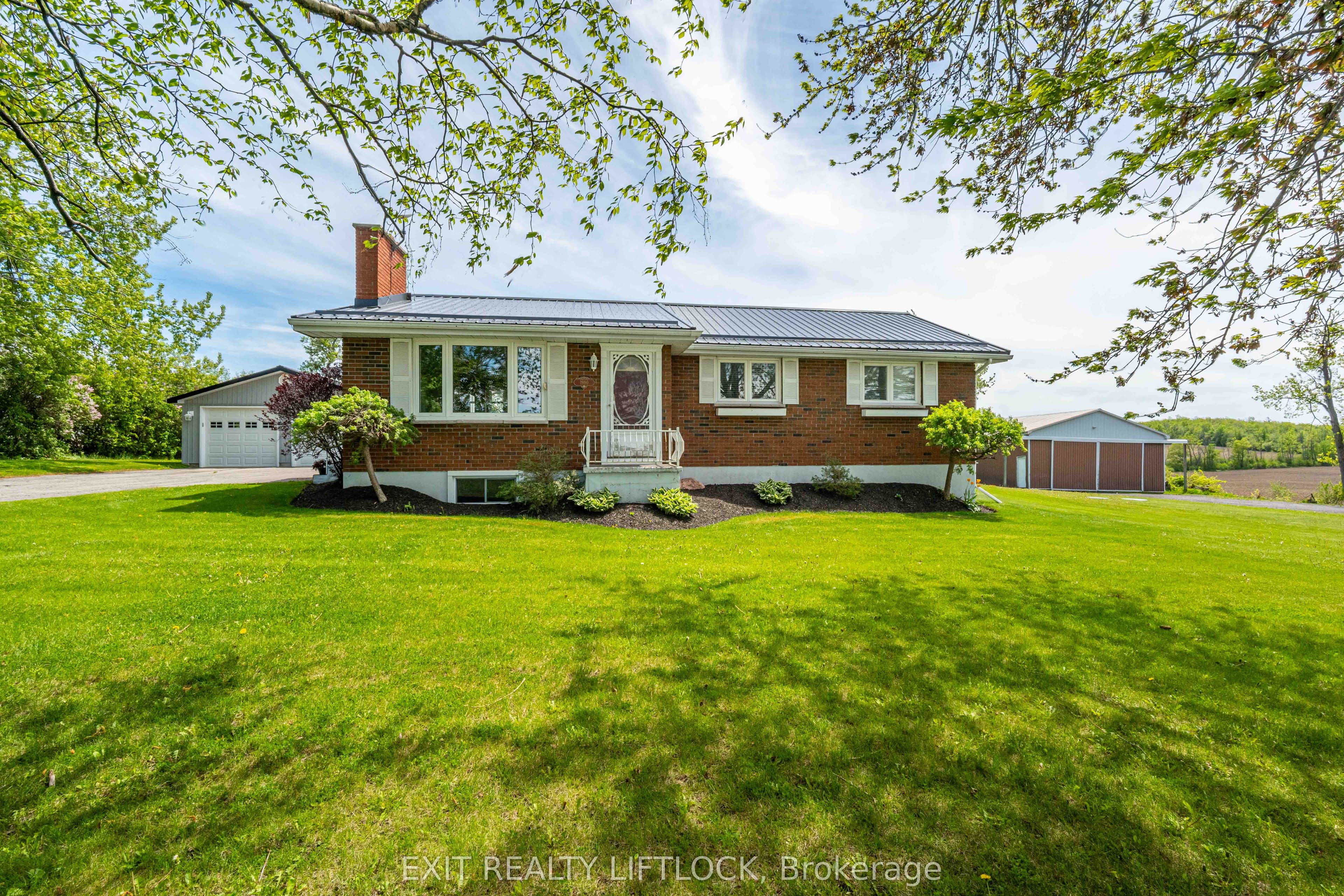 2289 Base Line Road photo 1