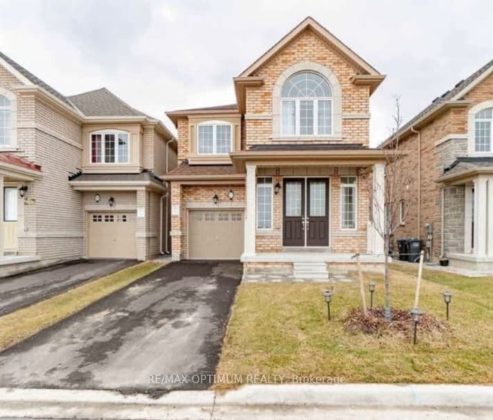 Unit (Upper) 93 Padbury Trail photo 1