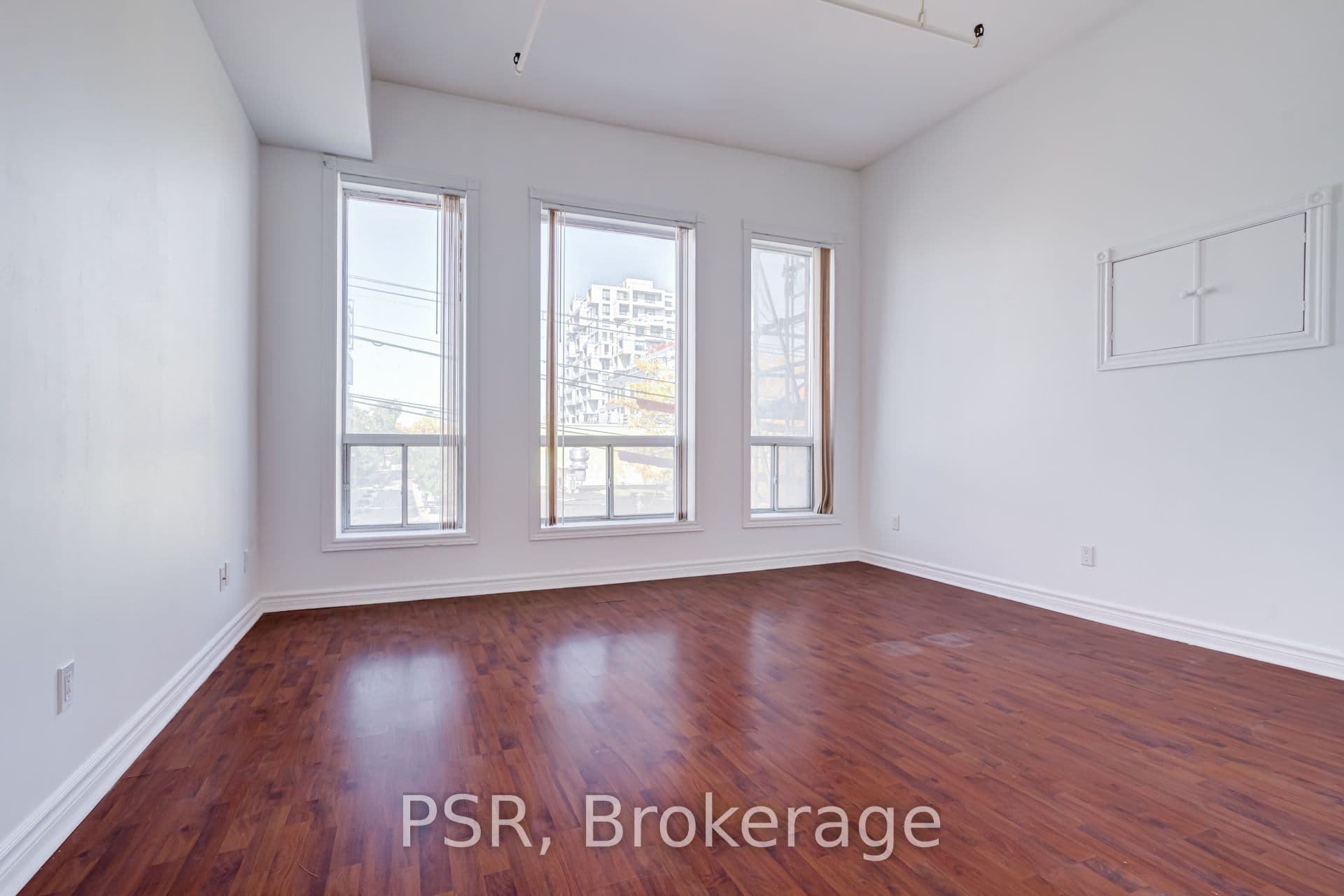 Unit 3rd Floor 493 Queen Street photo 1
