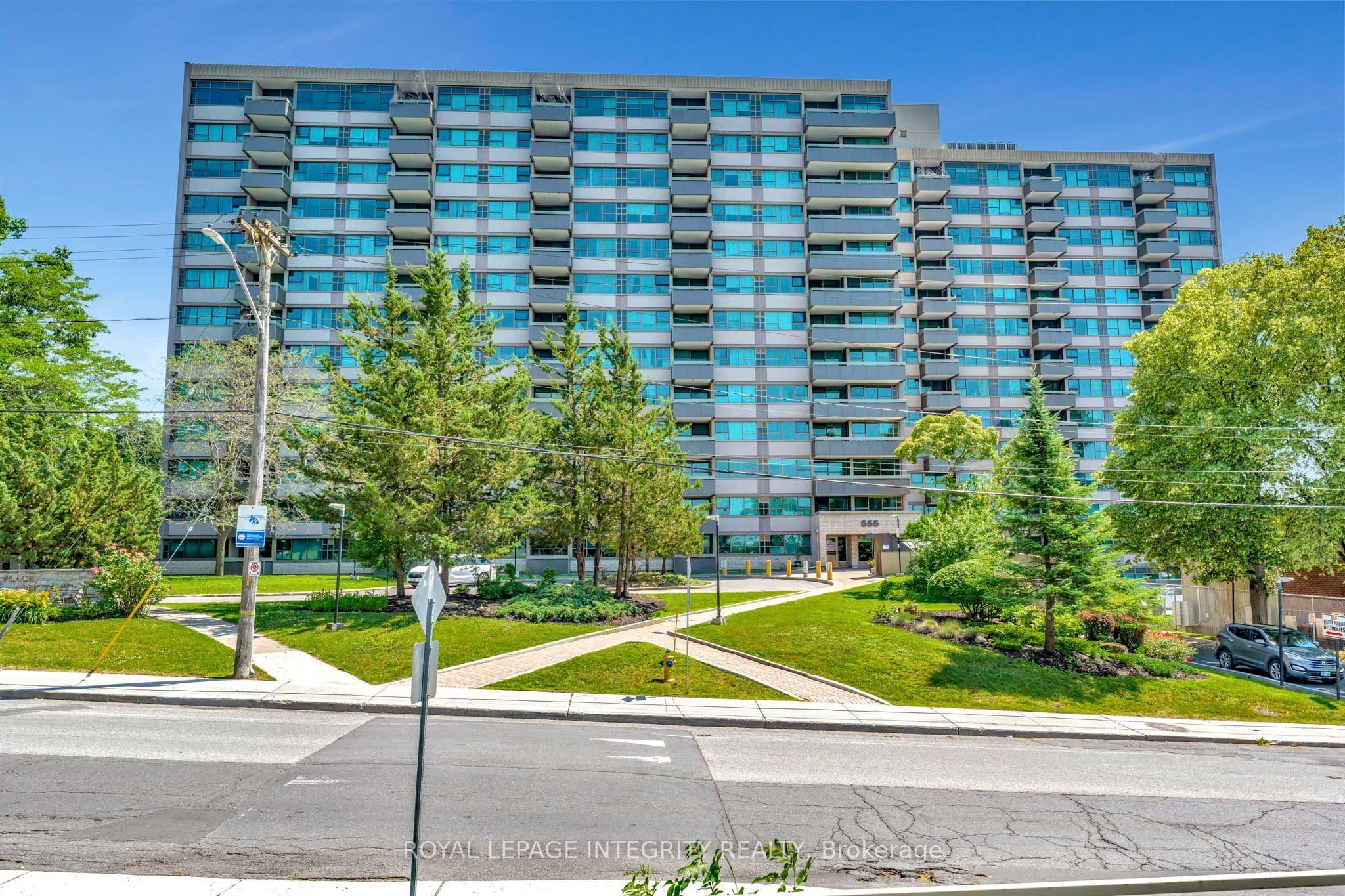 Unit PH8 555 Brittany Drive photo 1