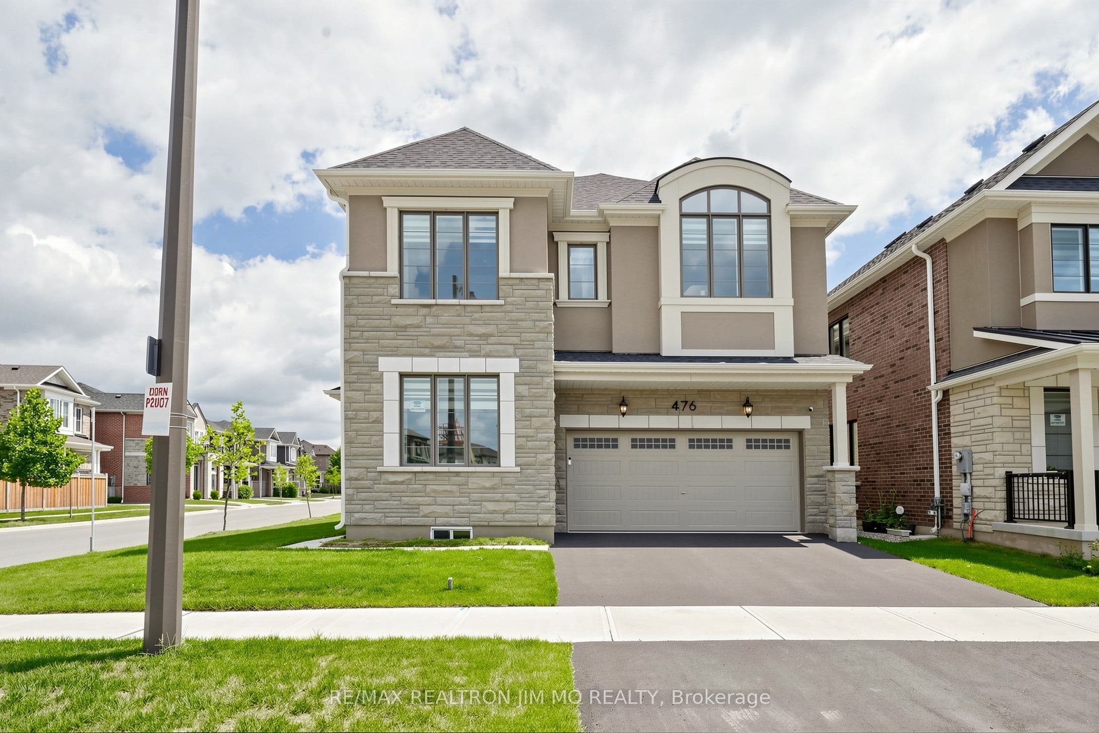 476 Kennedy Circle photo 1