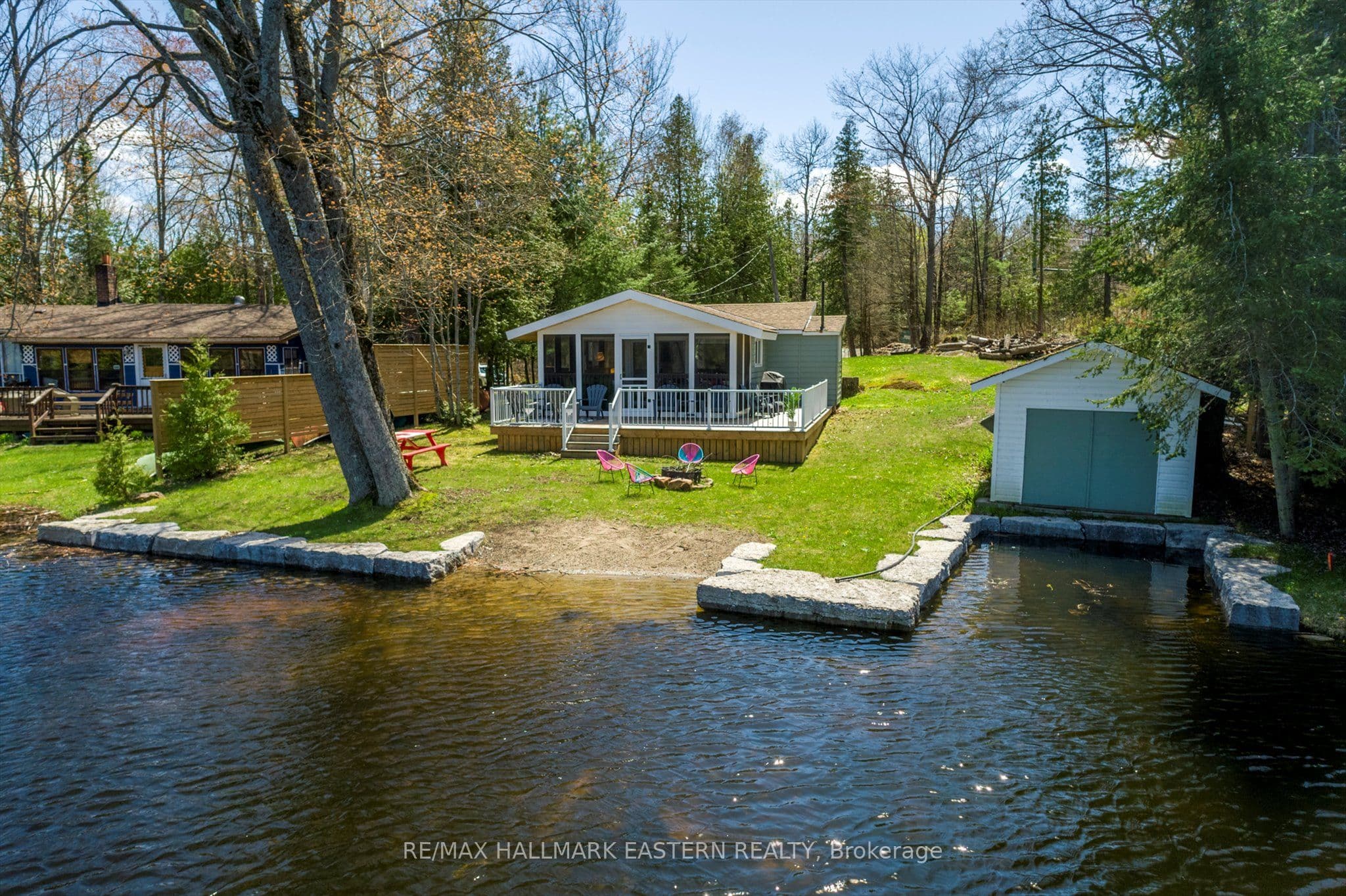1810 Hull Road photo 1