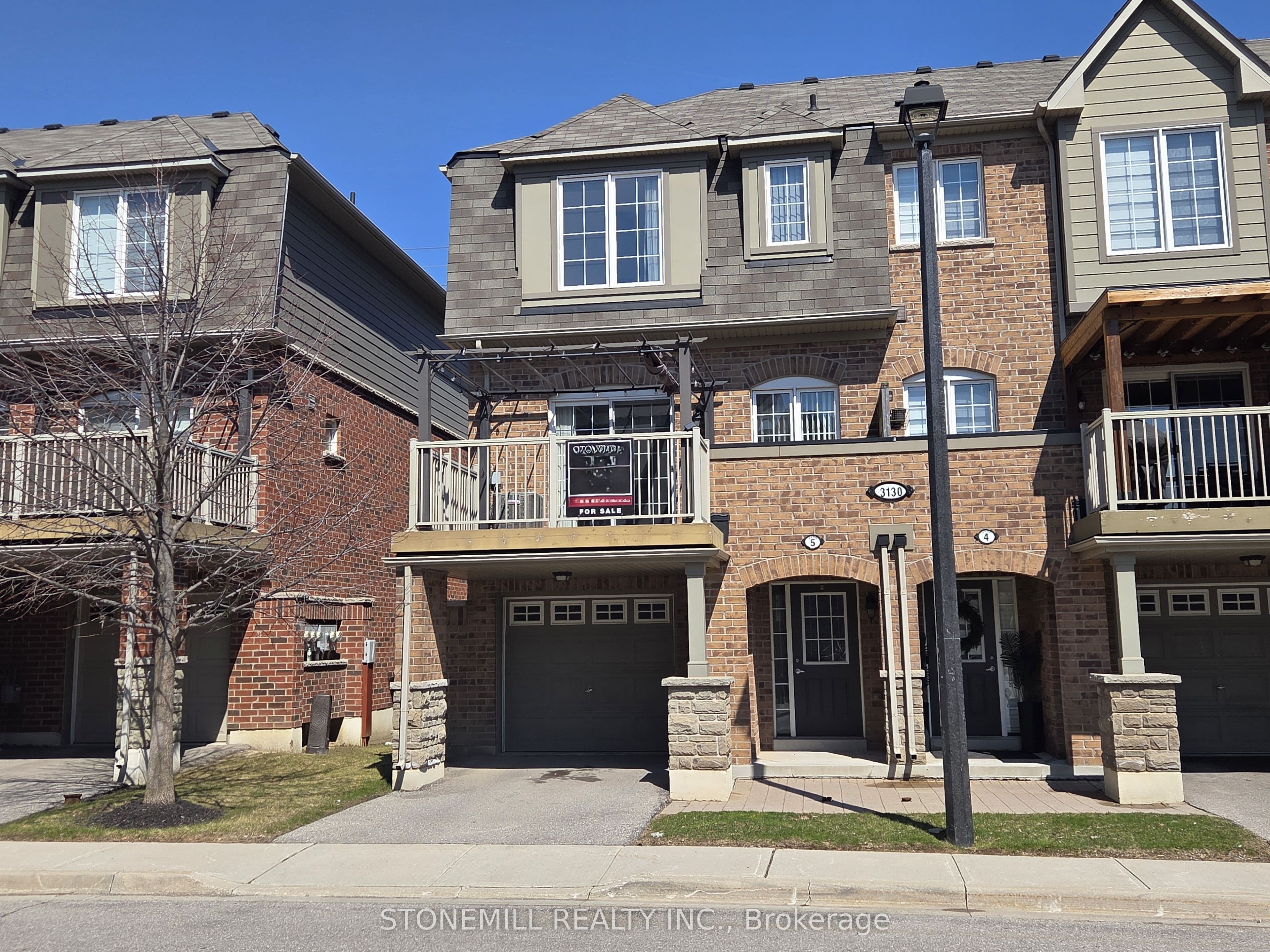 Unit 5 3130 Boxford Crescent photo 1
