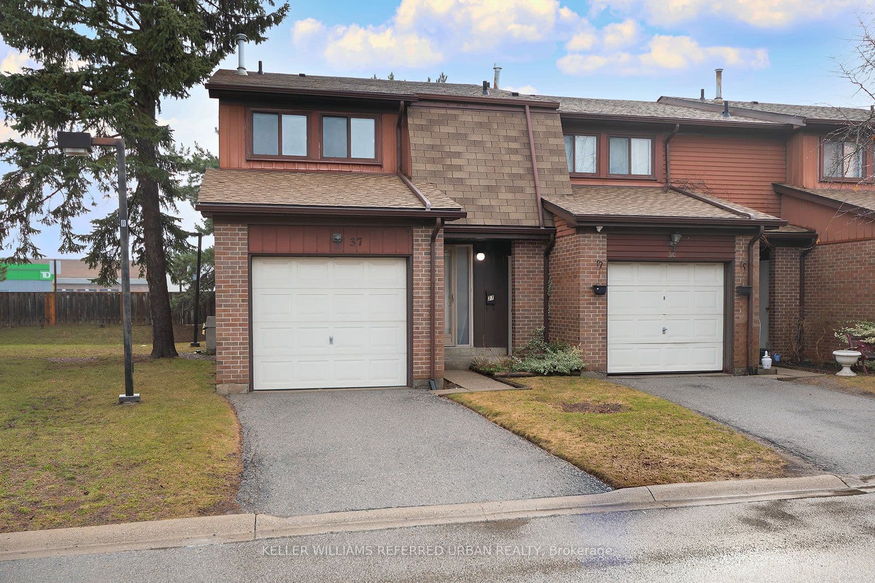 Unit 37 11 Plaisance Road photo 1