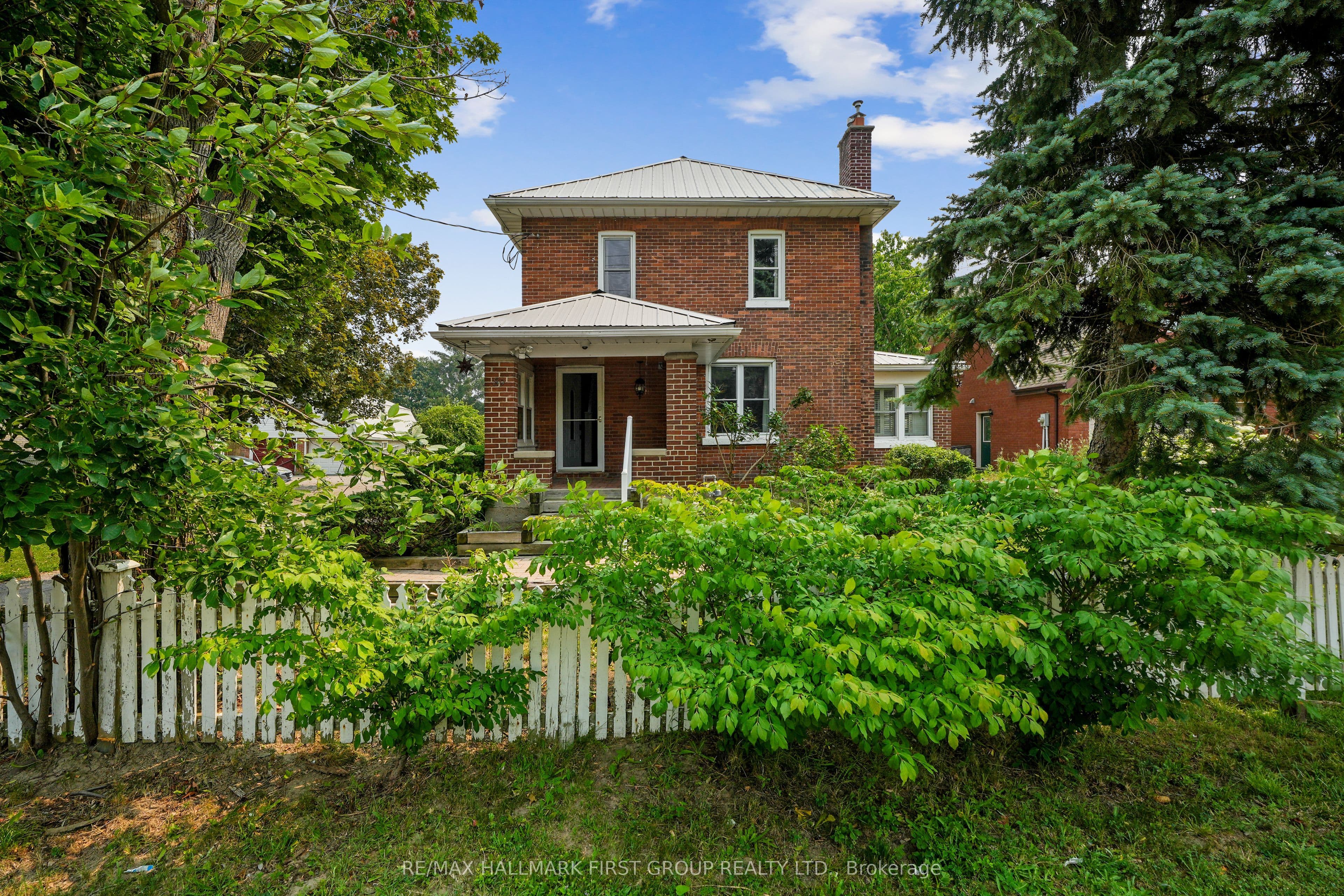 89 Rose Glen Road photo 1