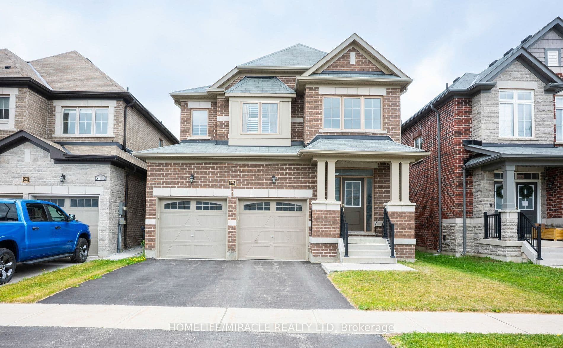 978 Barton Way photo 1