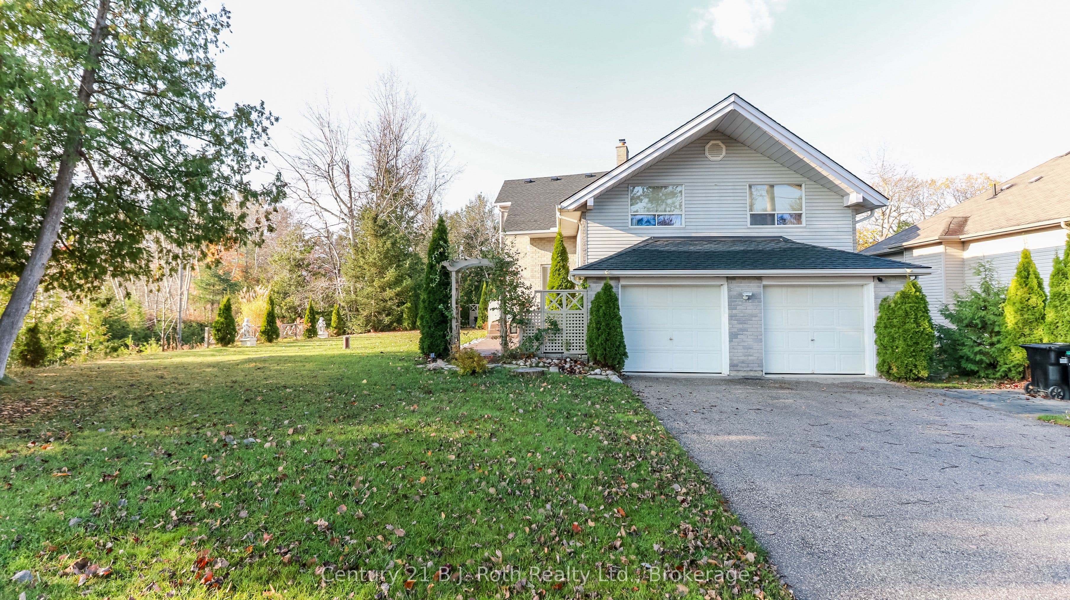 20-B Grant Avenue photo 1