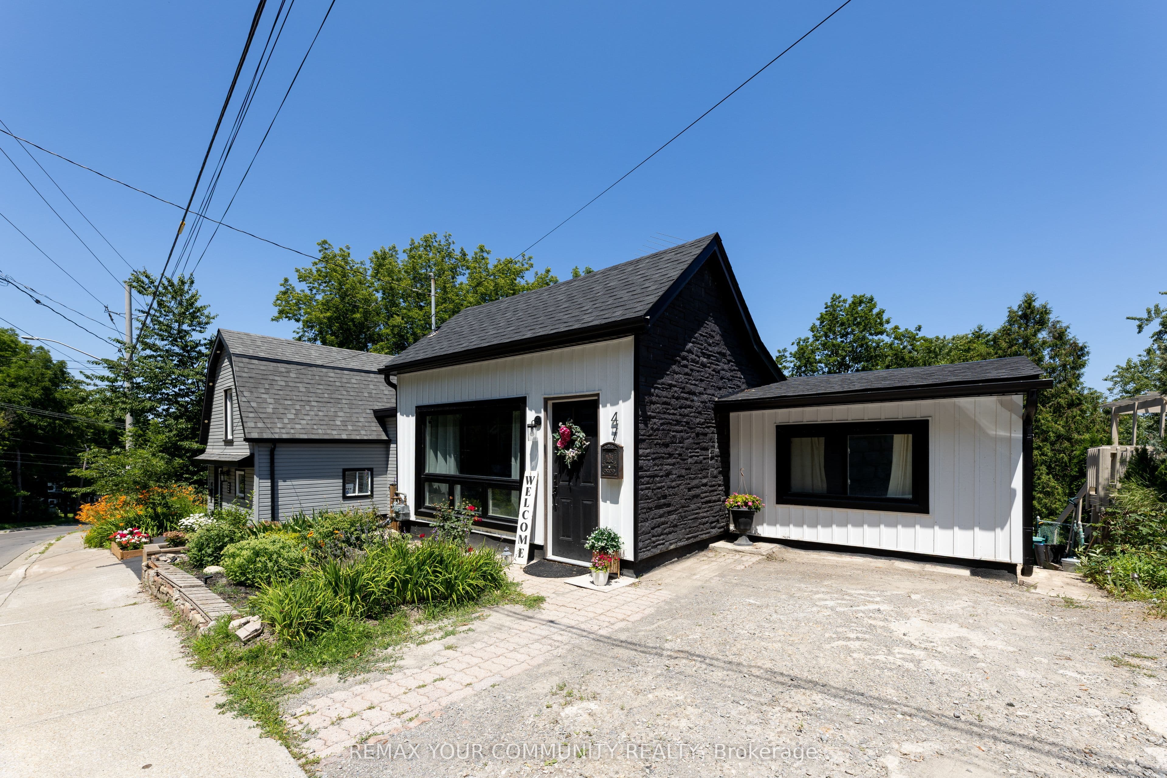 47 Mountain Street photo 1