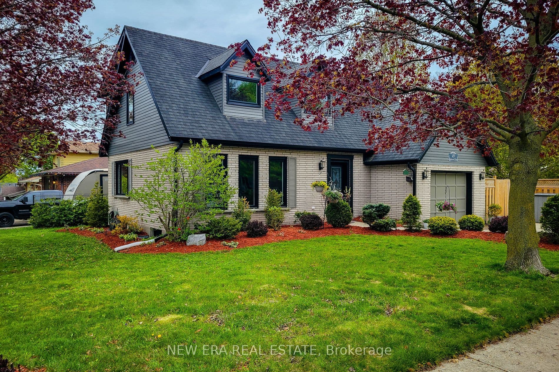 49 Ashwood Drive photo 1