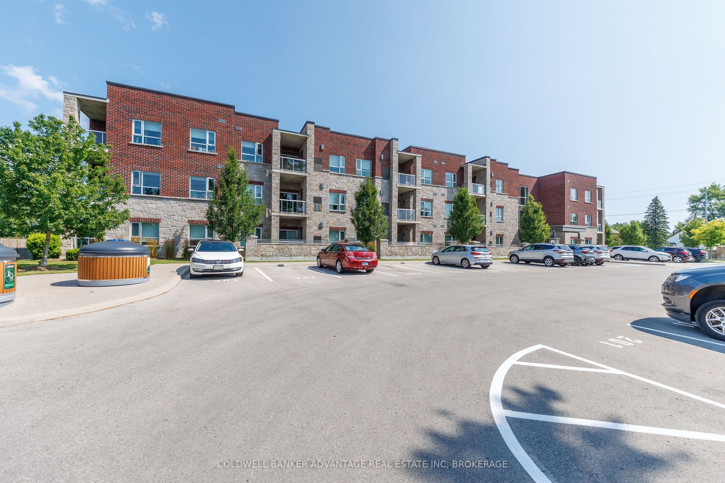 Unit 306 529 South Pelham Road photo 1