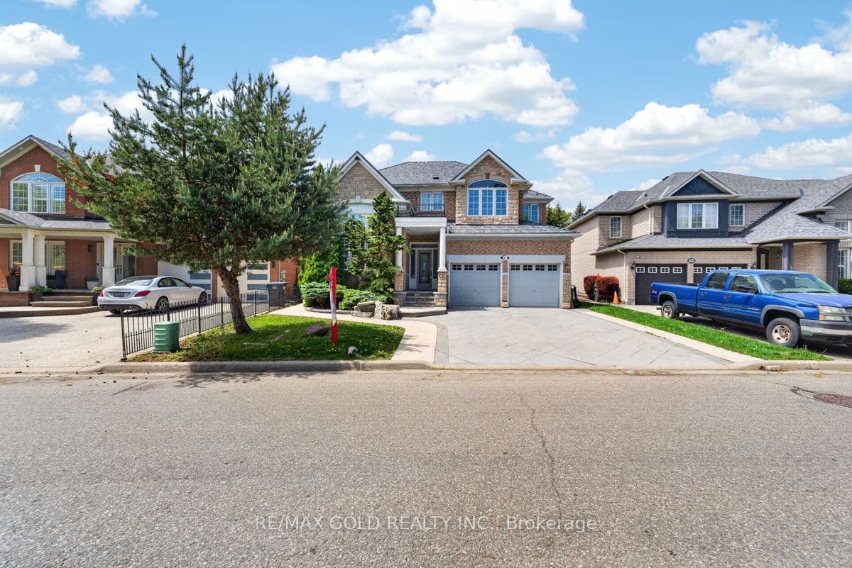 61 Whitwell Drive photo 1