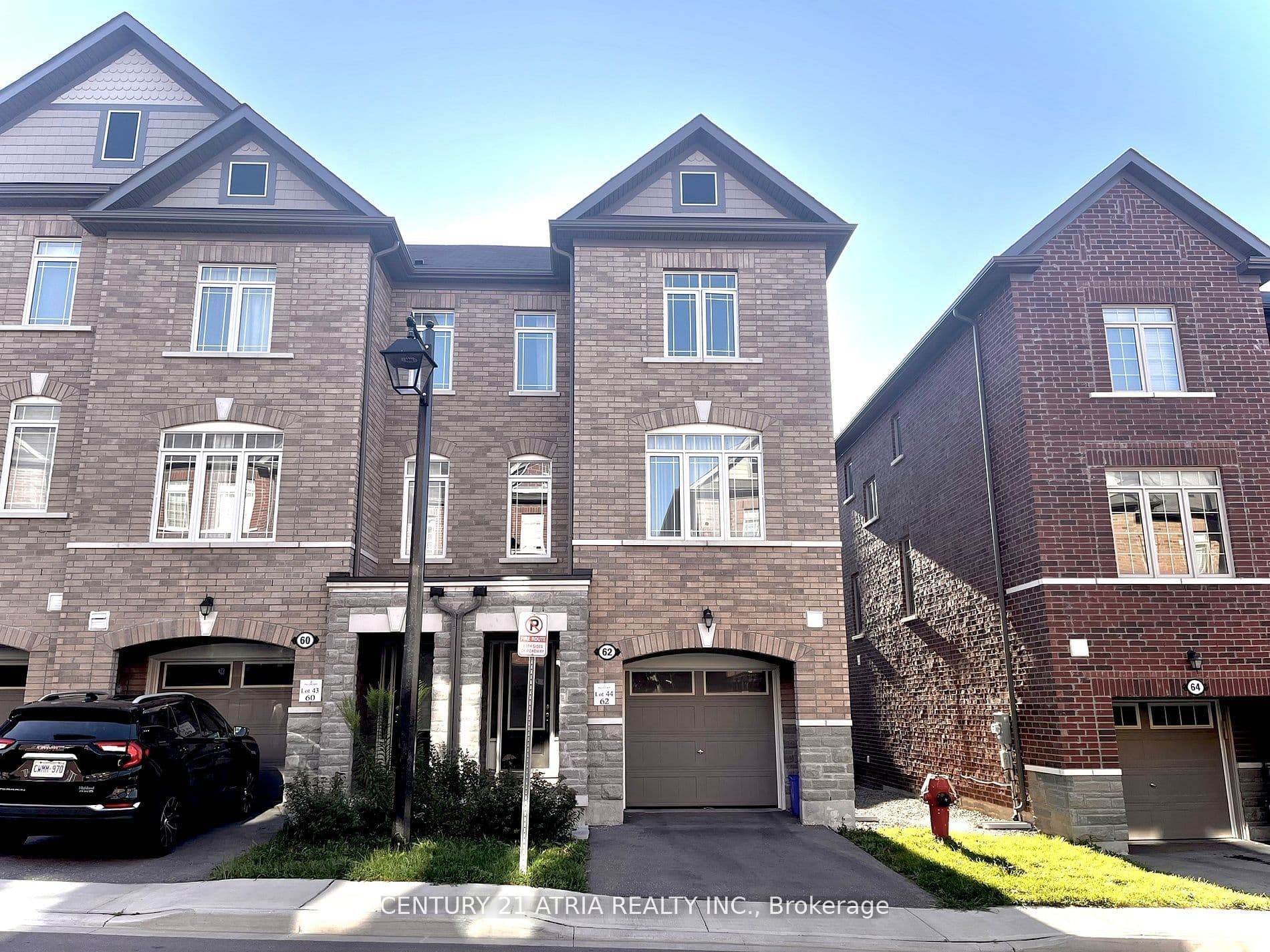 62 Gordon Circle photo 1