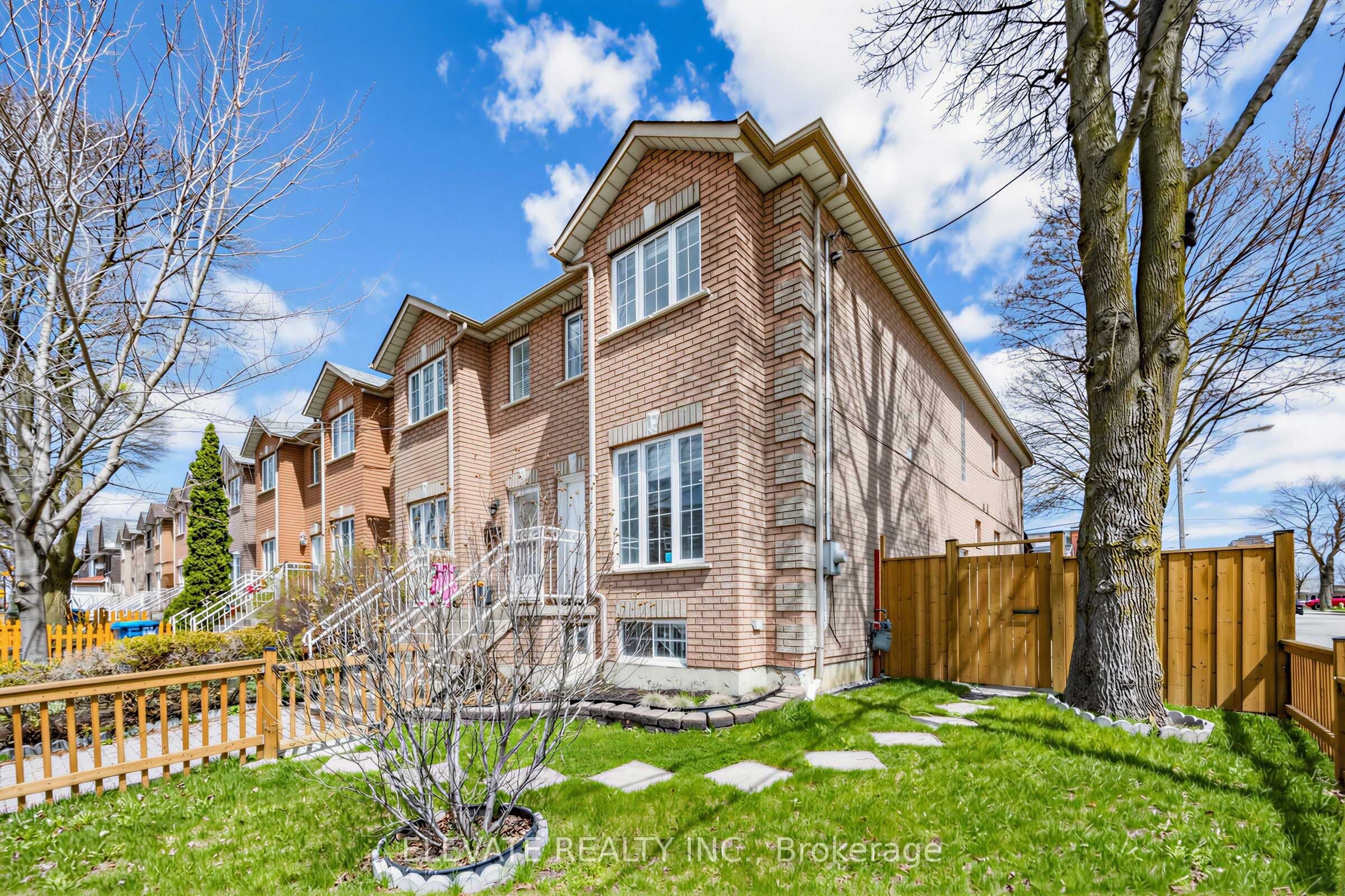 1 Mulock Avenue photo 1