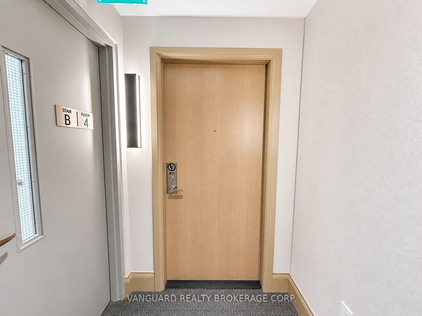 Unit 411 5 Meadowdale Road photo 1