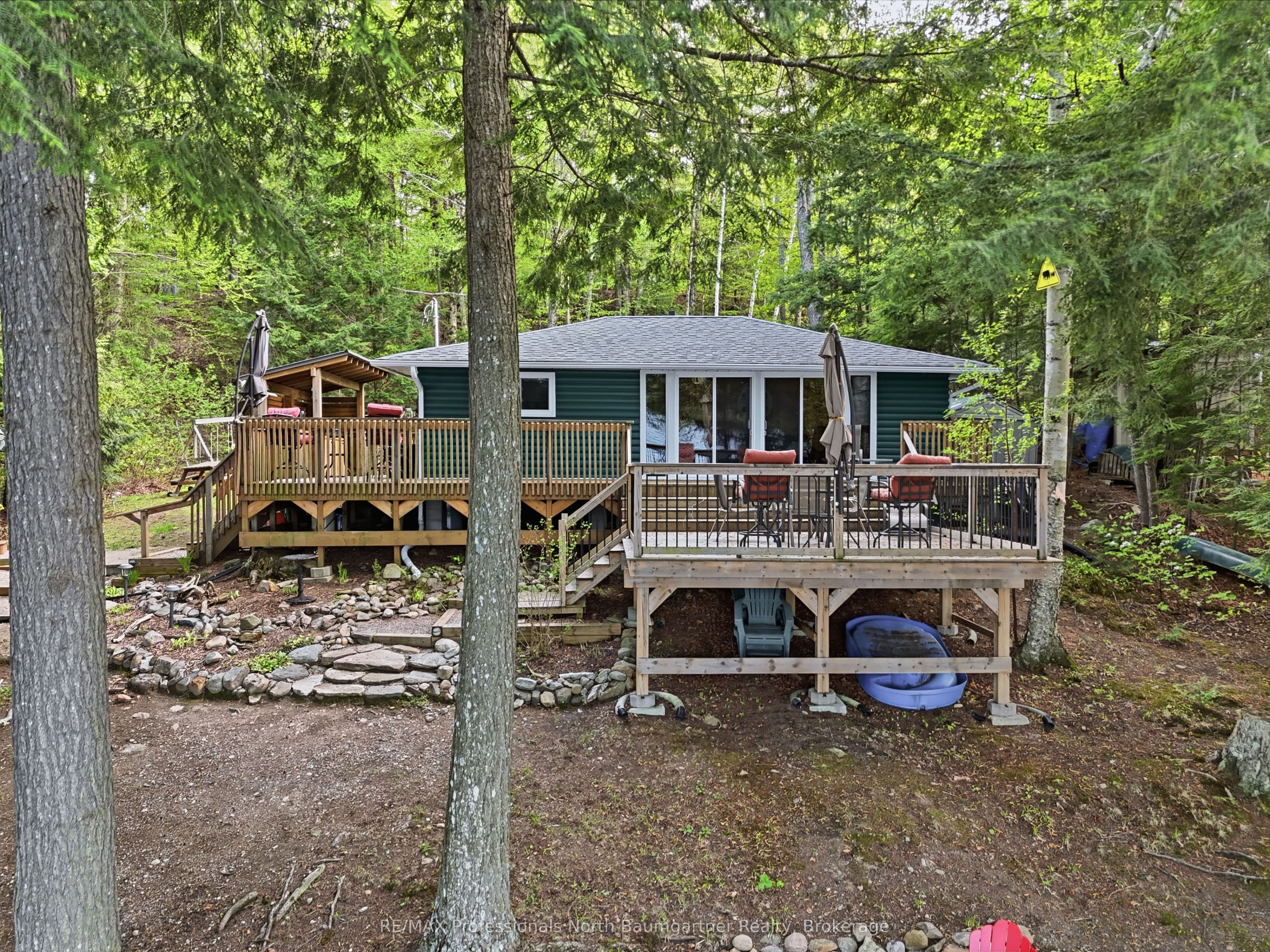 1111 Corylus Lane photo 1
