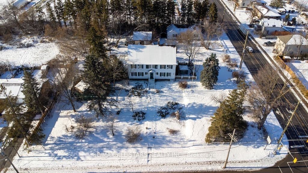 173 Lindsay Street photo 1